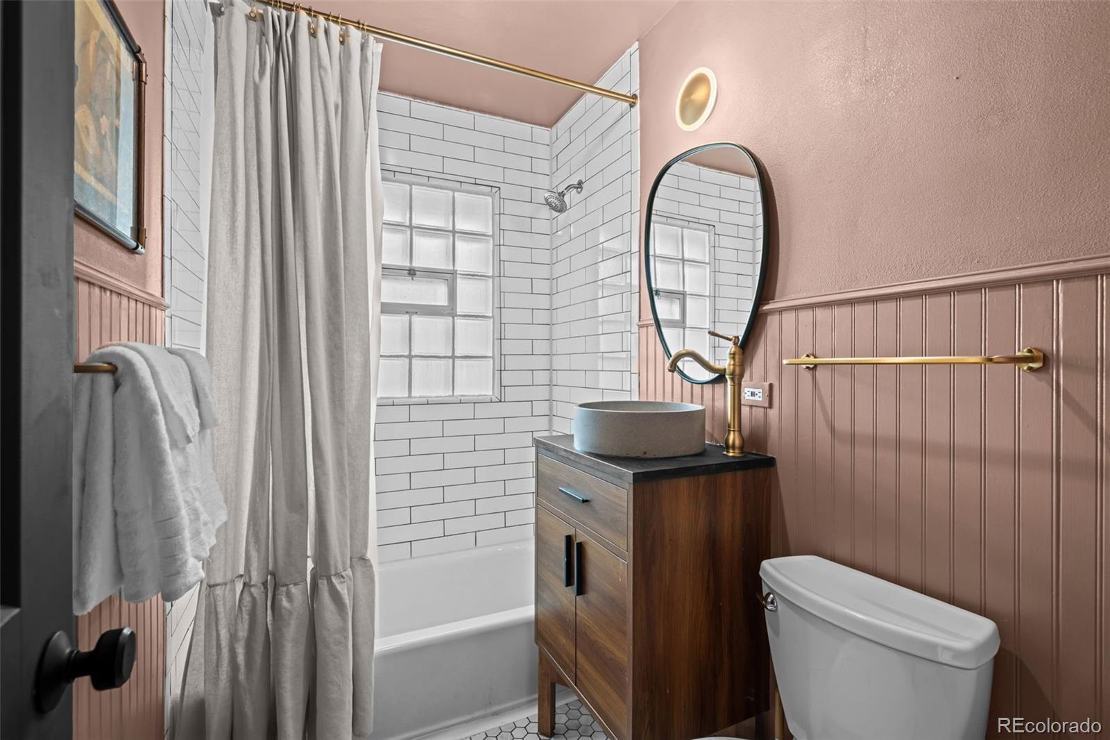 MLS Image #17 for 141 s irving street,denver, Colorado