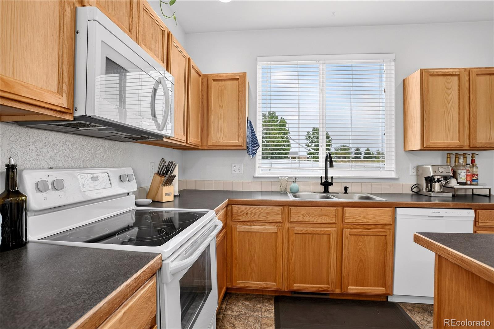 MLS Image #11 for 3389  bayberry lane,johnstown, Colorado