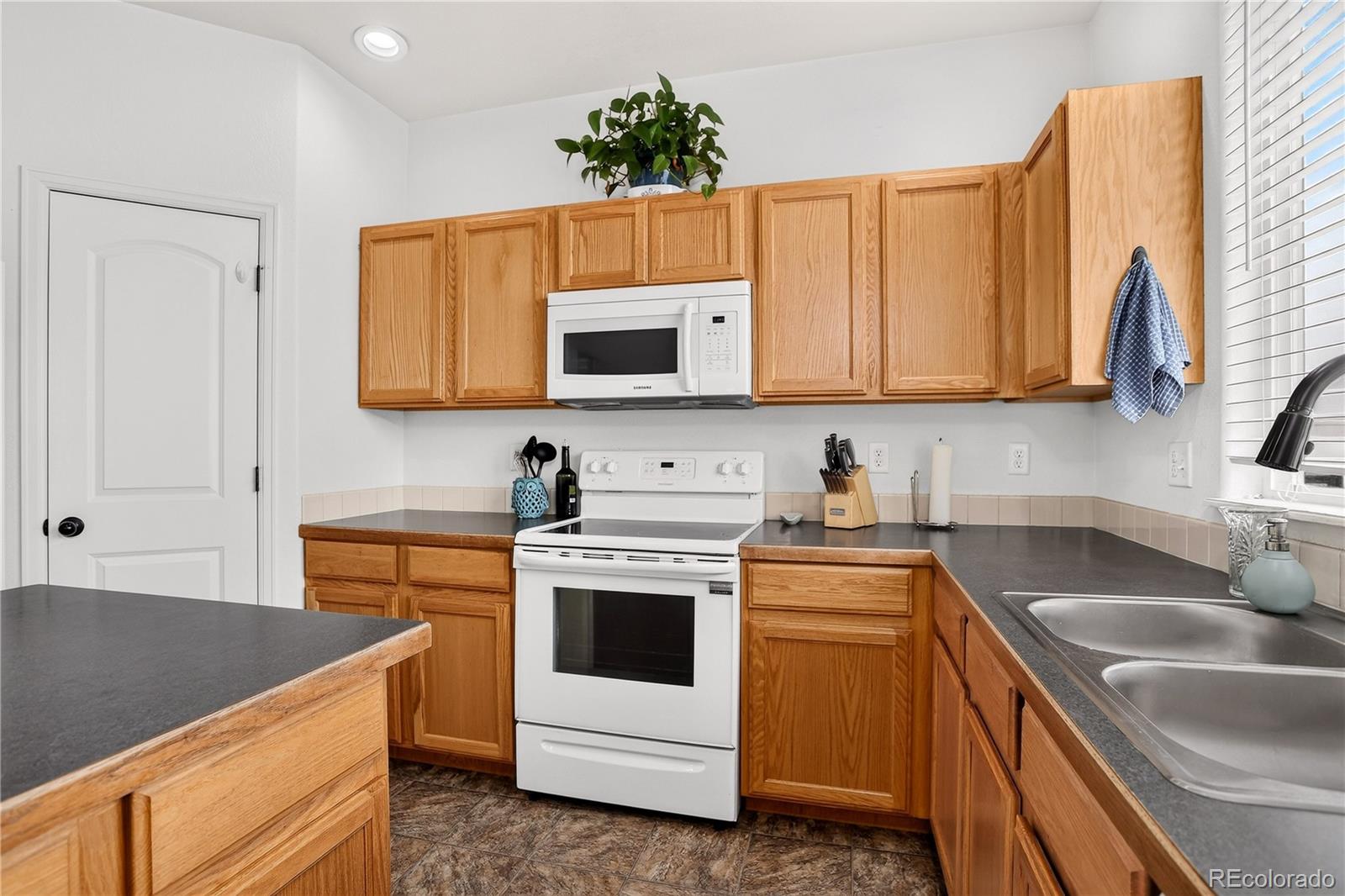 MLS Image #12 for 3389  bayberry lane,johnstown, Colorado