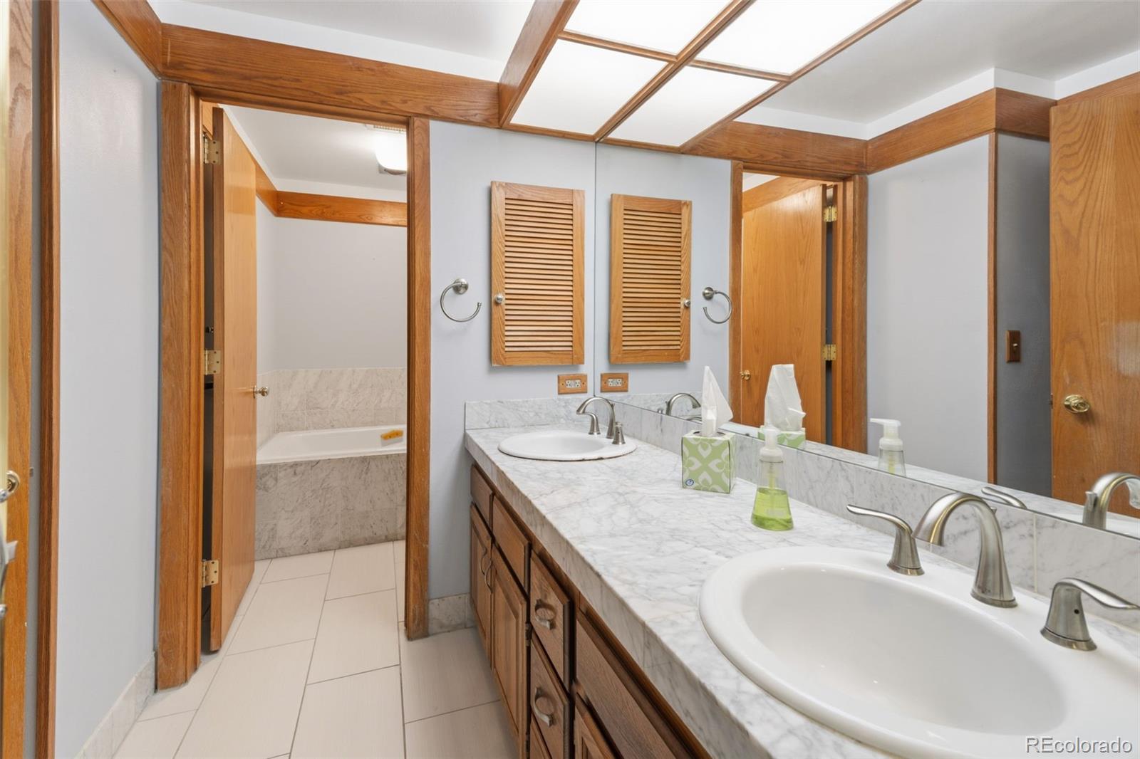 MLS Image #11 for 1900 e girard place,englewood, Colorado