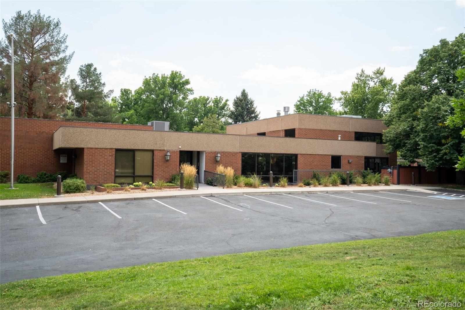 MLS Image #31 for 1900 e girard place,englewood, Colorado