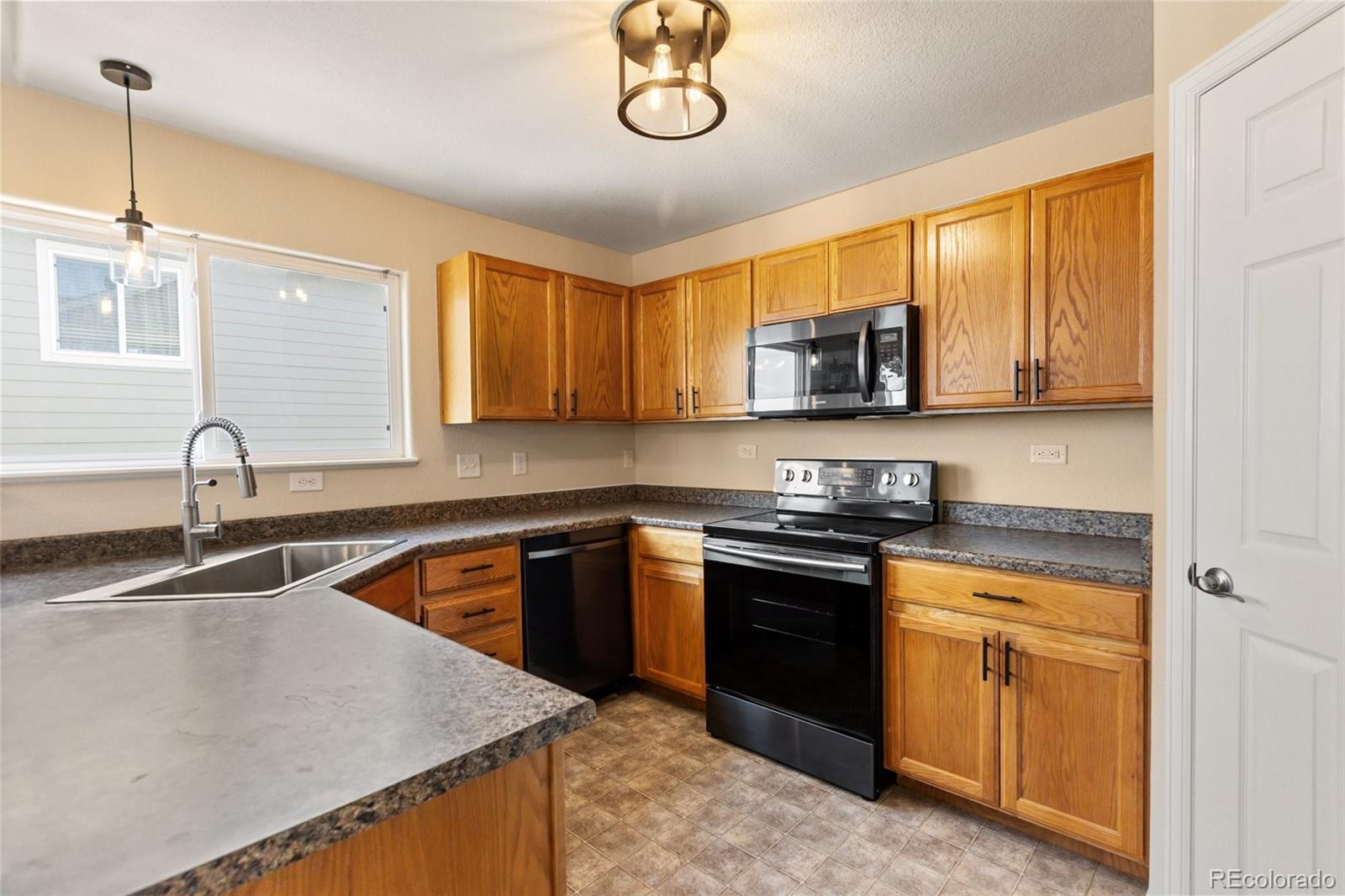 MLS Image #13 for 5916  dancing sun way,colorado springs, Colorado