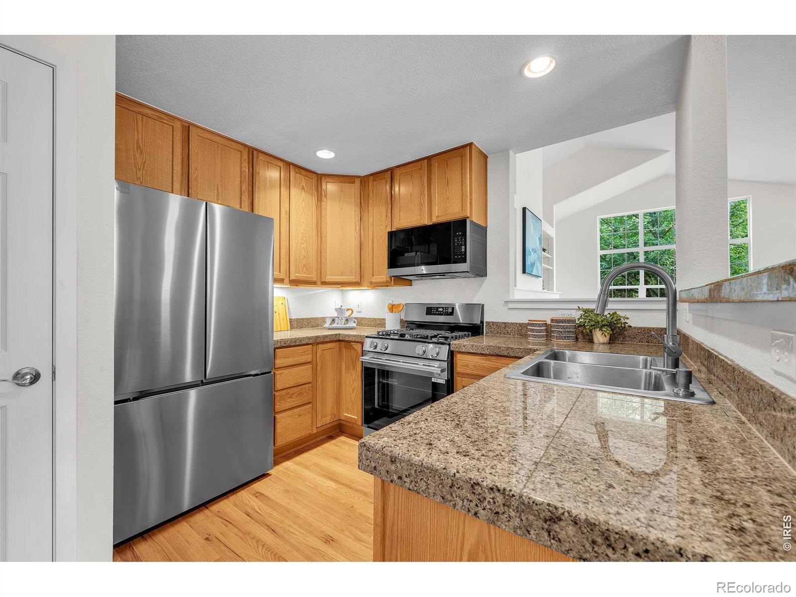 MLS Image #14 for 811  snowberry street,longmont, Colorado