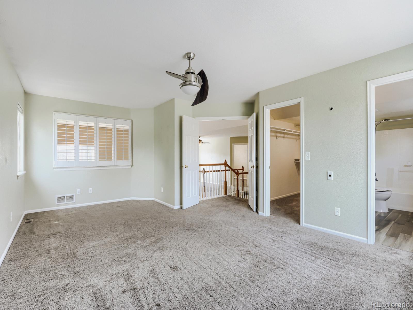 MLS Image #11 for 19899 e 41st avenue,denver, Colorado