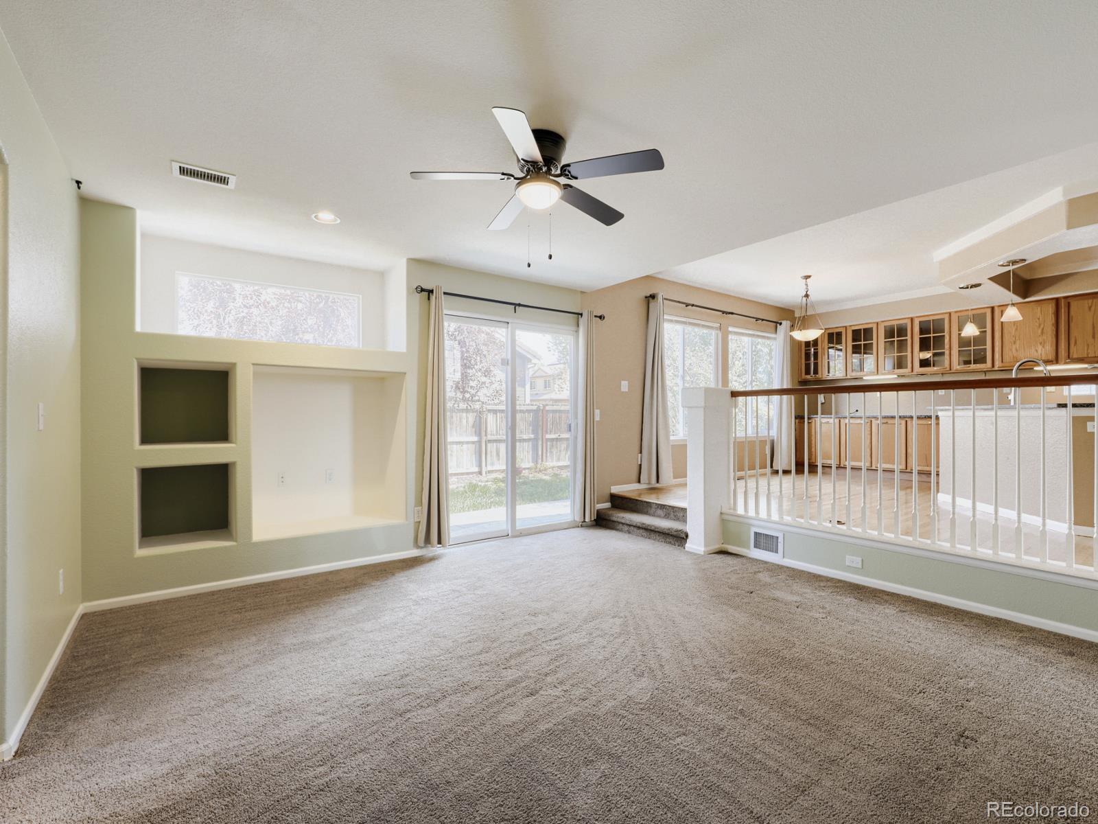 MLS Image #5 for 19899 e 41st avenue,denver, Colorado