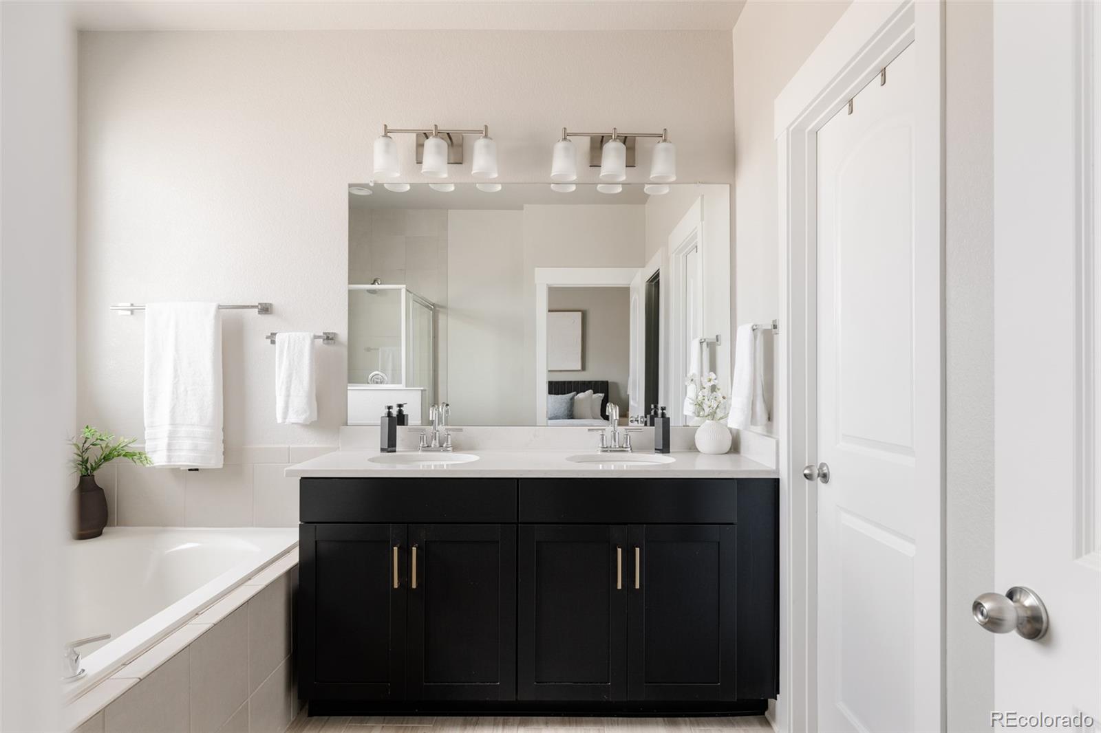 MLS Image #12 for 6346  dayton way,denver, Colorado