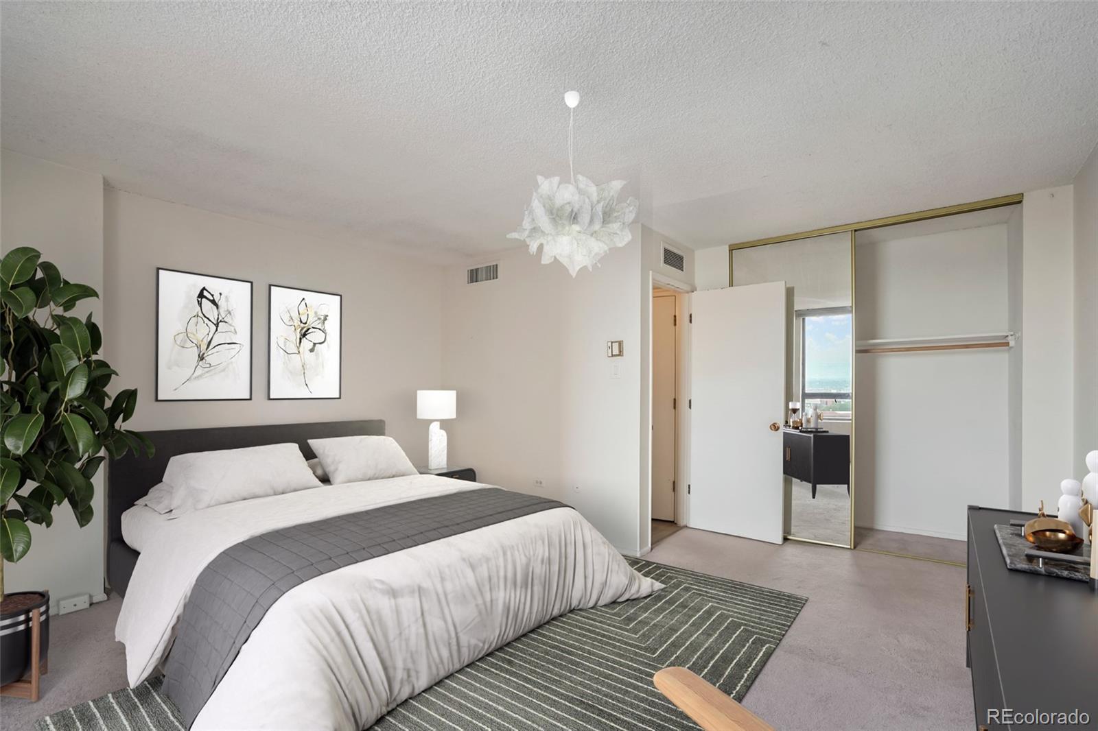 MLS Image #12 for 1020  15th street,denver, Colorado