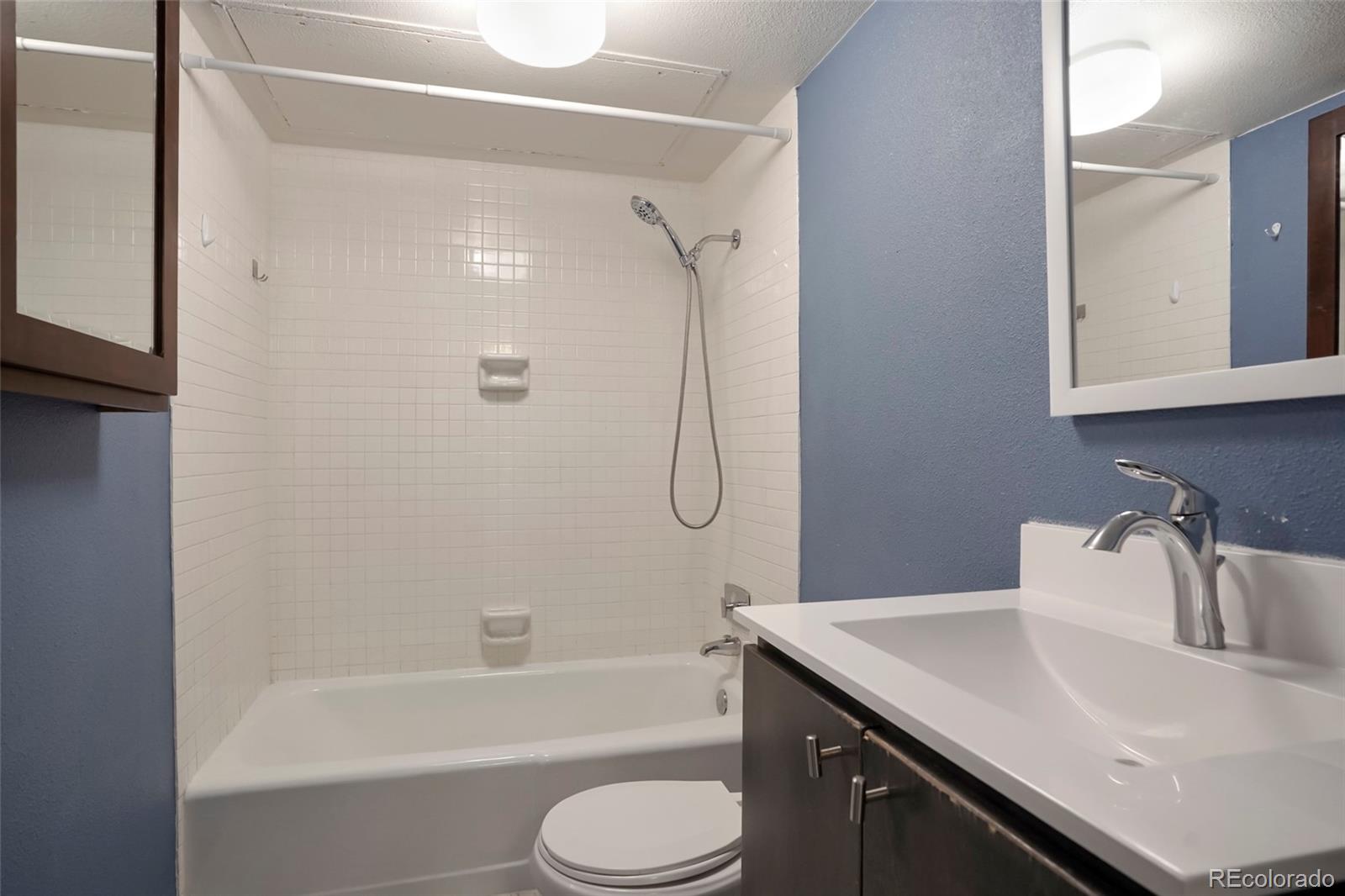 MLS Image #13 for 1020  15th street,denver, Colorado