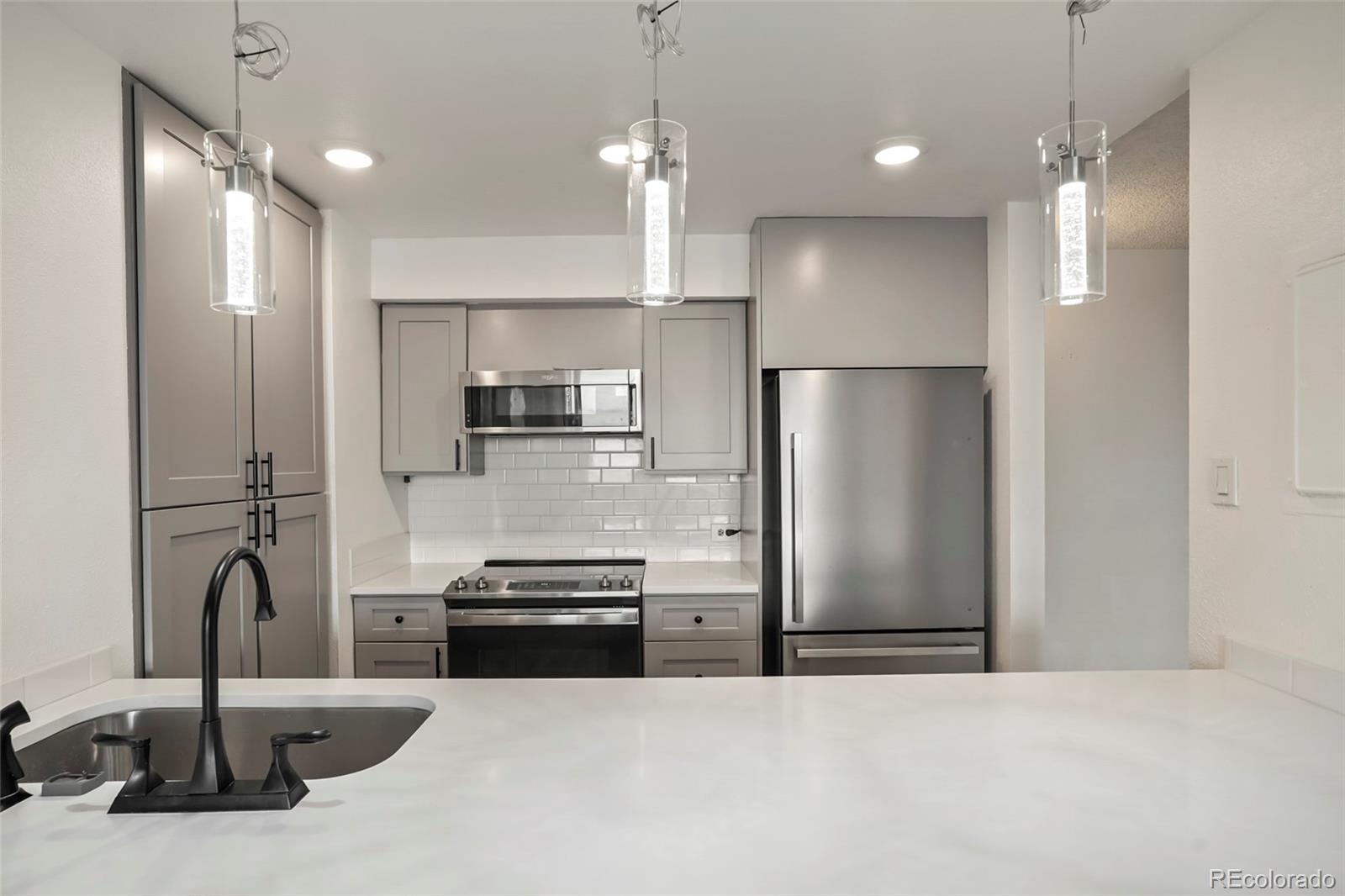 MLS Image #6 for 1020  15th street,denver, Colorado