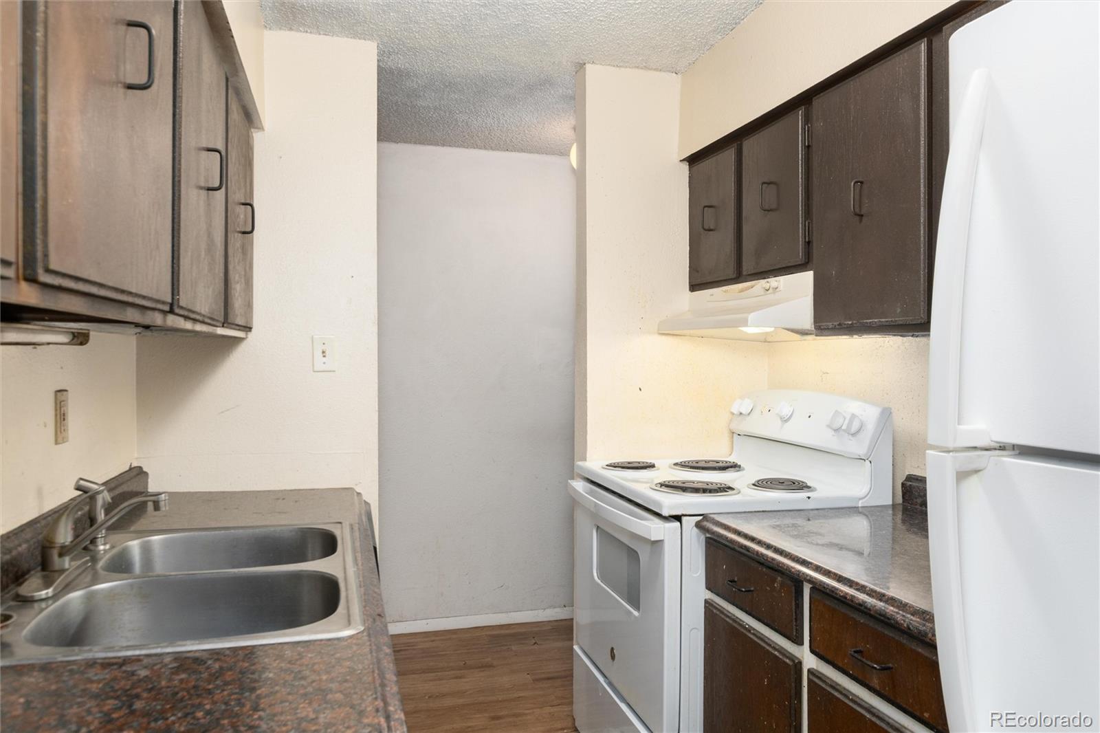 MLS Image #6 for 7375 e quincy avenue,denver, Colorado