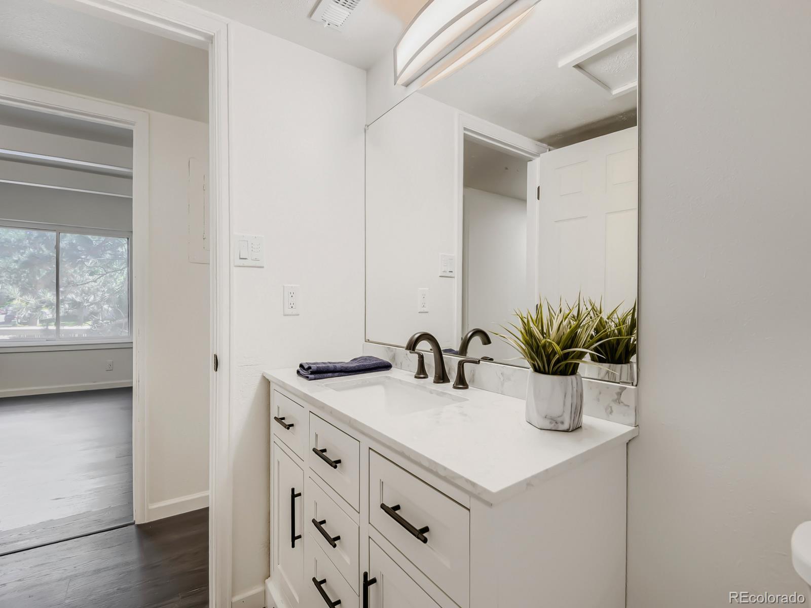 MLS Image #13 for 2525 s dayton way 2308,denver, Colorado