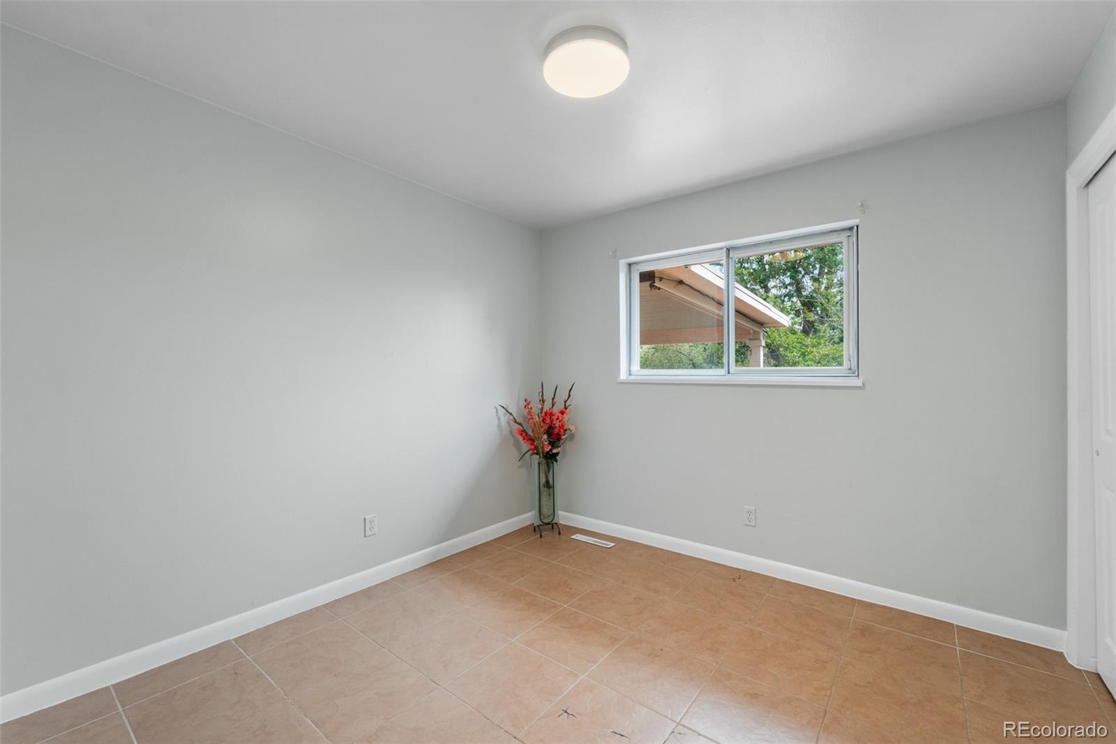 MLS Image #14 for 14990 e 10th avenue,aurora, Colorado