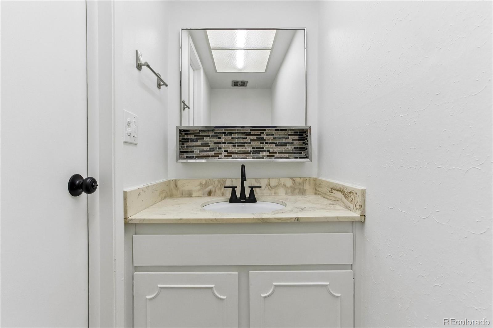 MLS Image #8 for 1185  milky way ,denver, Colorado