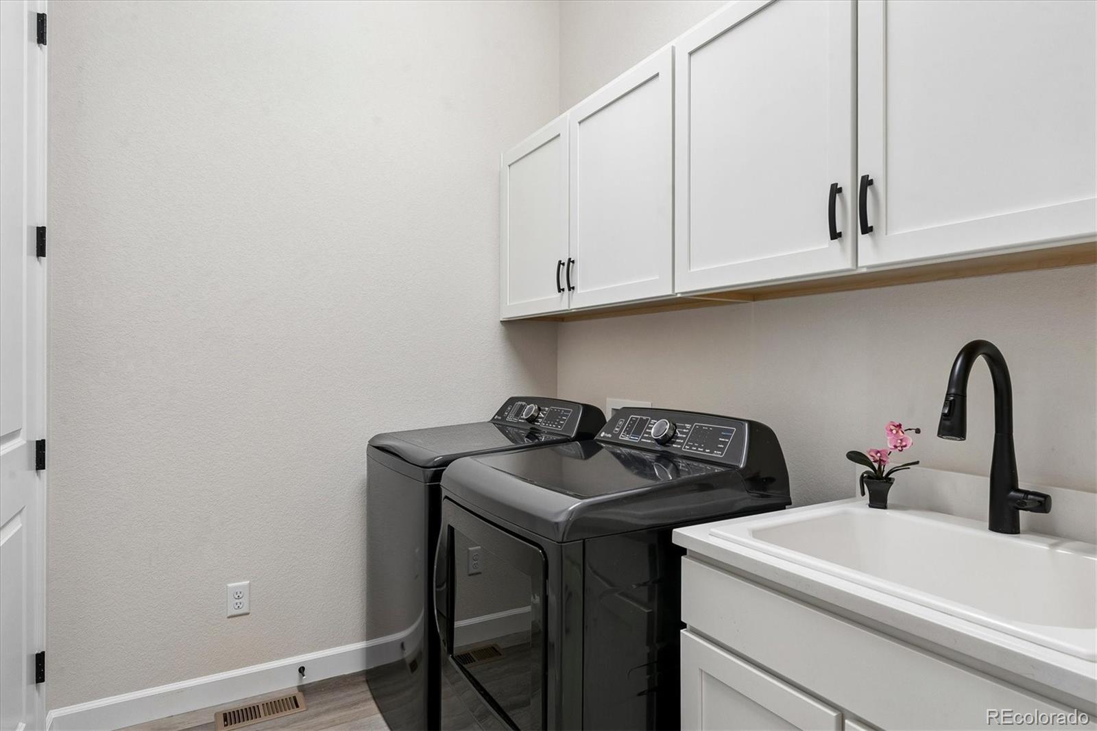 MLS Image #12 for 1285  melting snow way,castle rock, Colorado