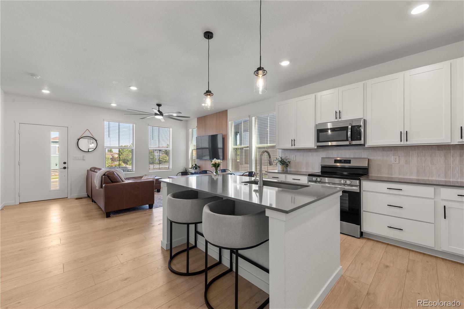 MLS Image #4 for 9152  gladiola way,arvada, Colorado