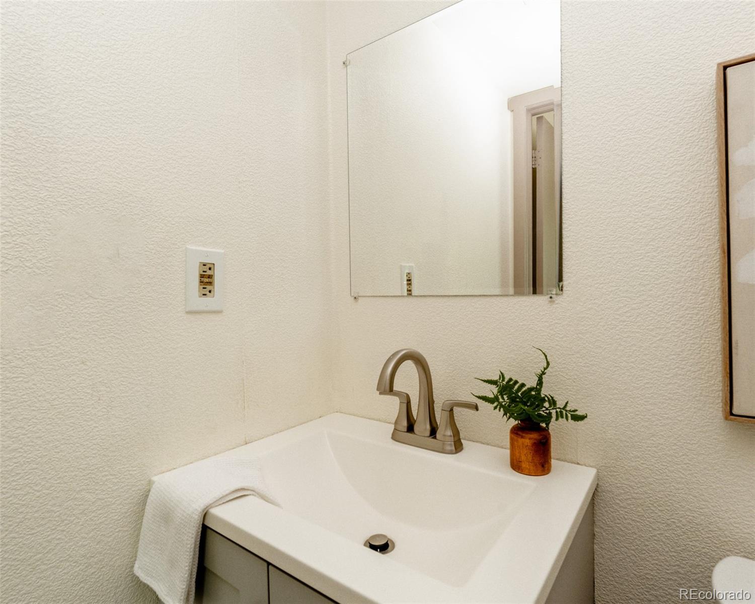 MLS Image #14 for 1410 s vaughn circle,aurora, Colorado