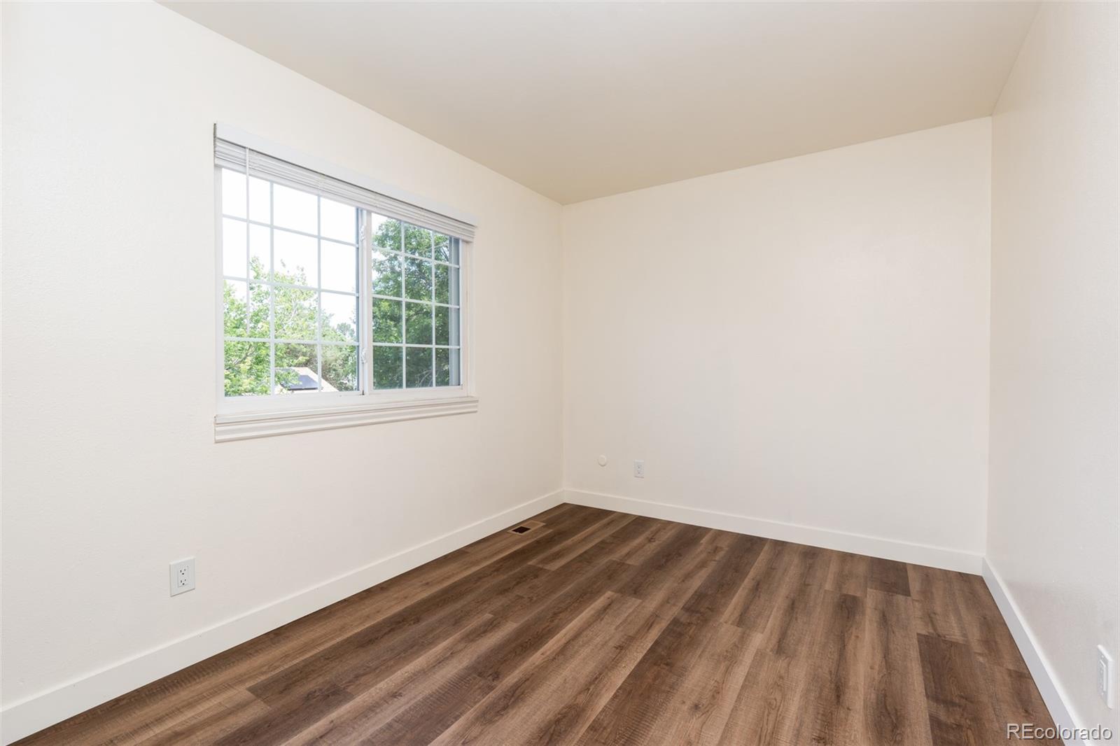 MLS Image #17 for 1410 s vaughn circle,aurora, Colorado