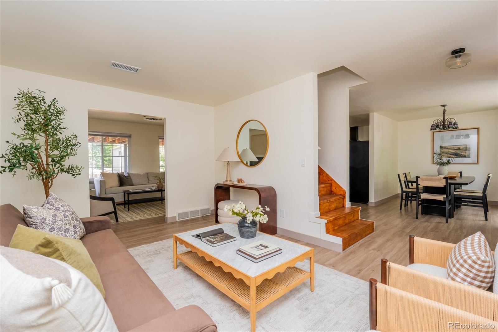 MLS Image #4 for 1410 s vaughn circle,aurora, Colorado
