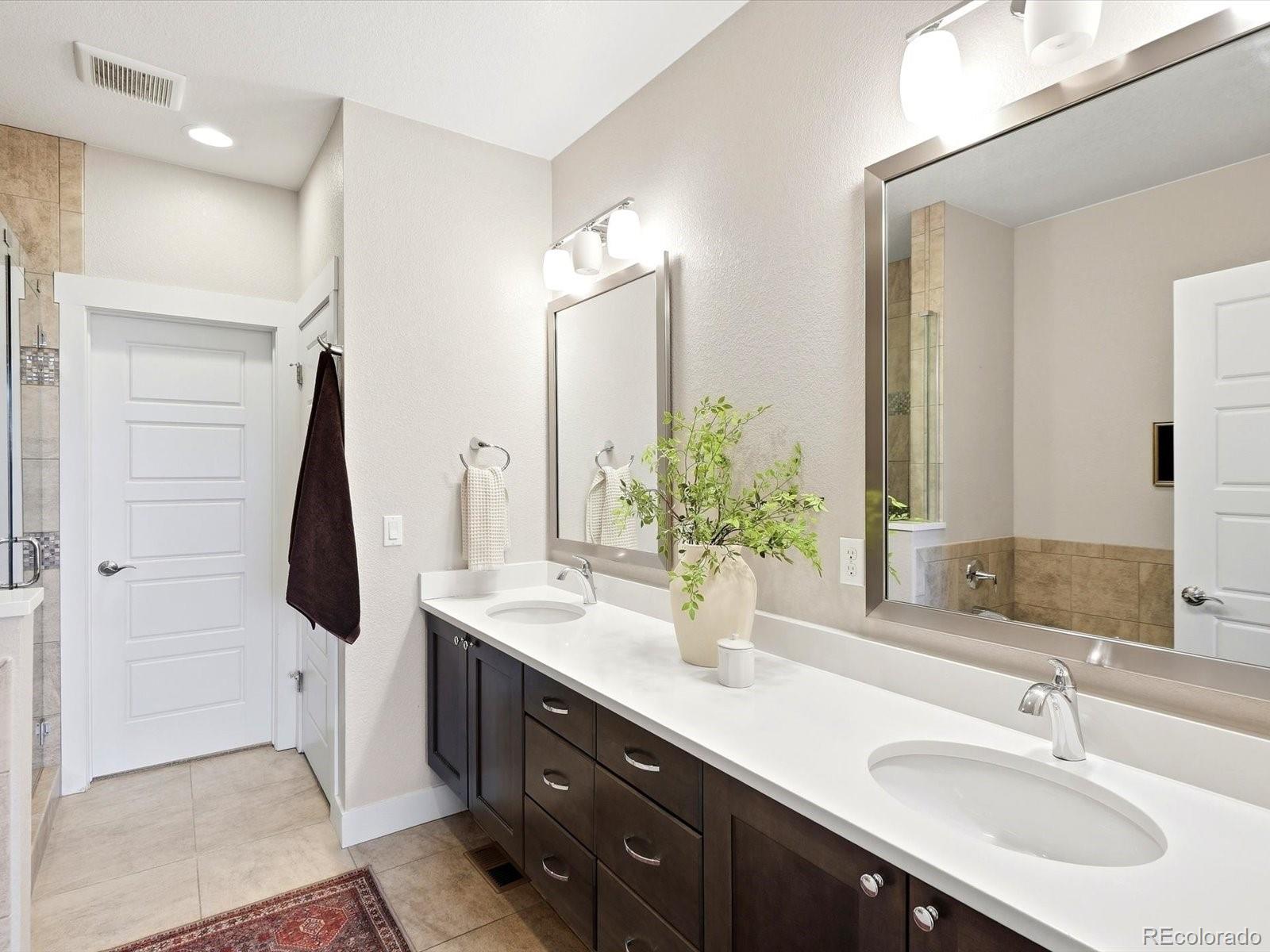 MLS Image #25 for 5420  valentia street,denver, Colorado