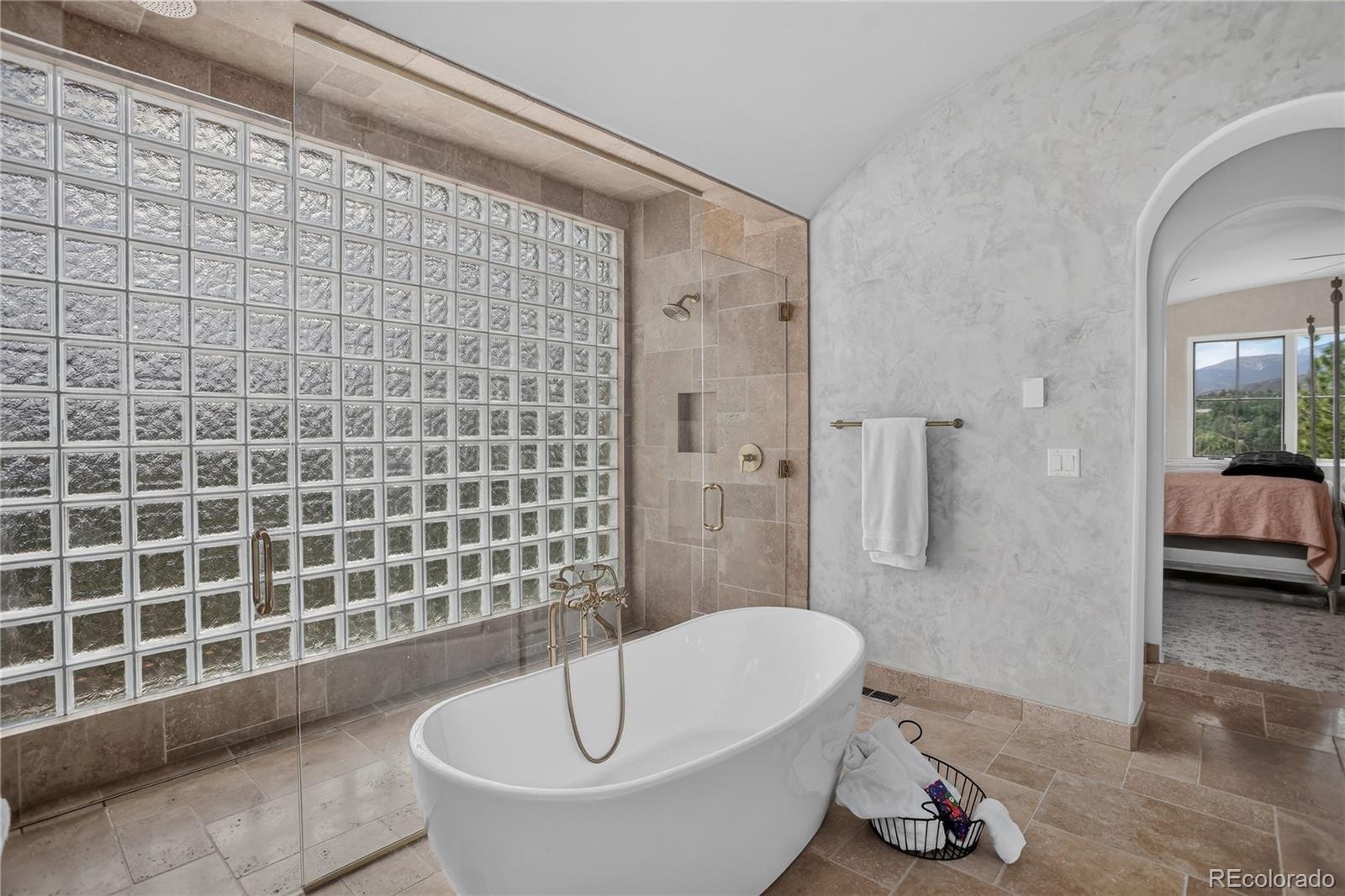 MLS Image #23 for 30  cap rock way,colorado springs, Colorado