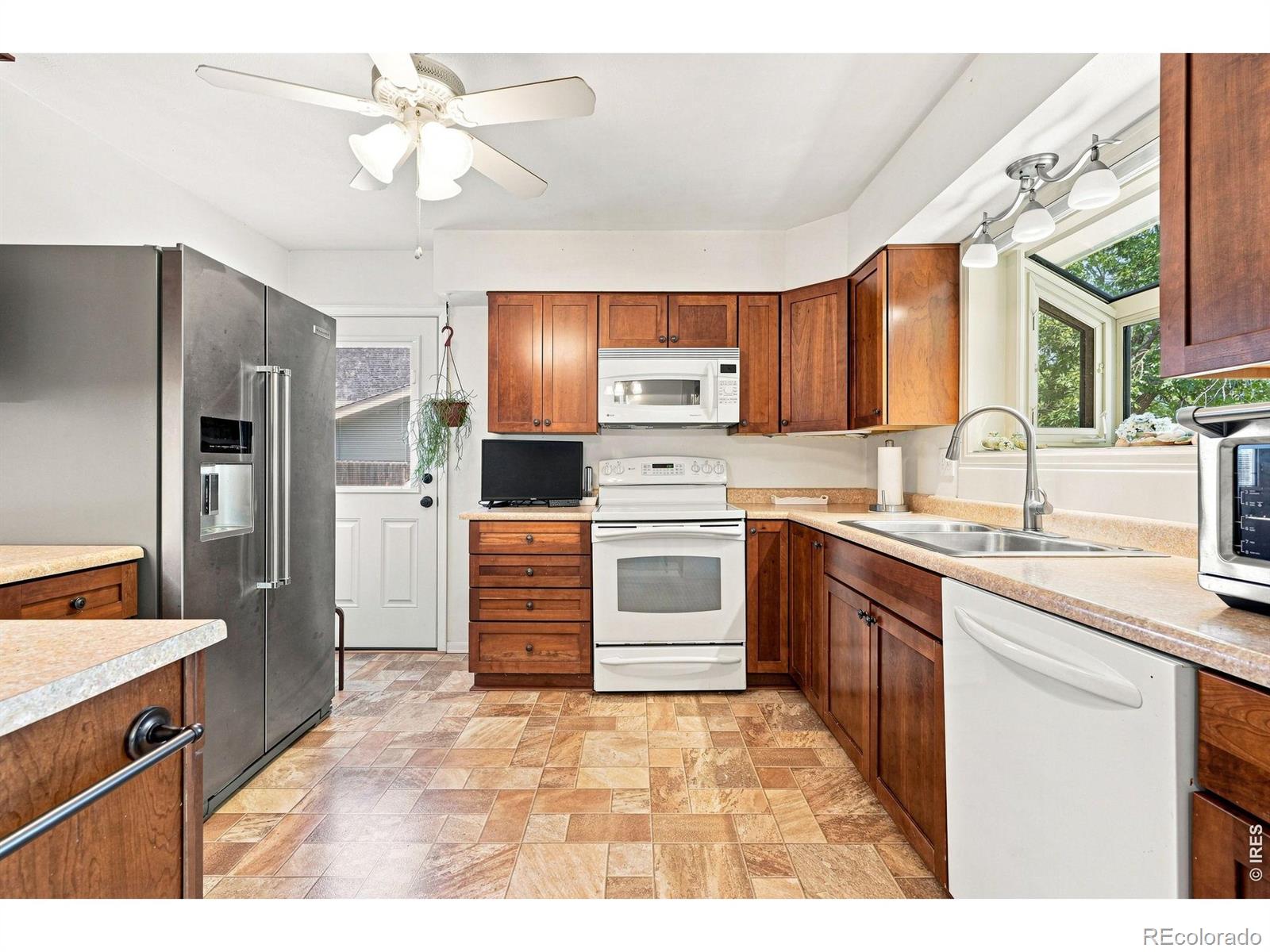 MLS Image #11 for 5447  raritan place,boulder, Colorado