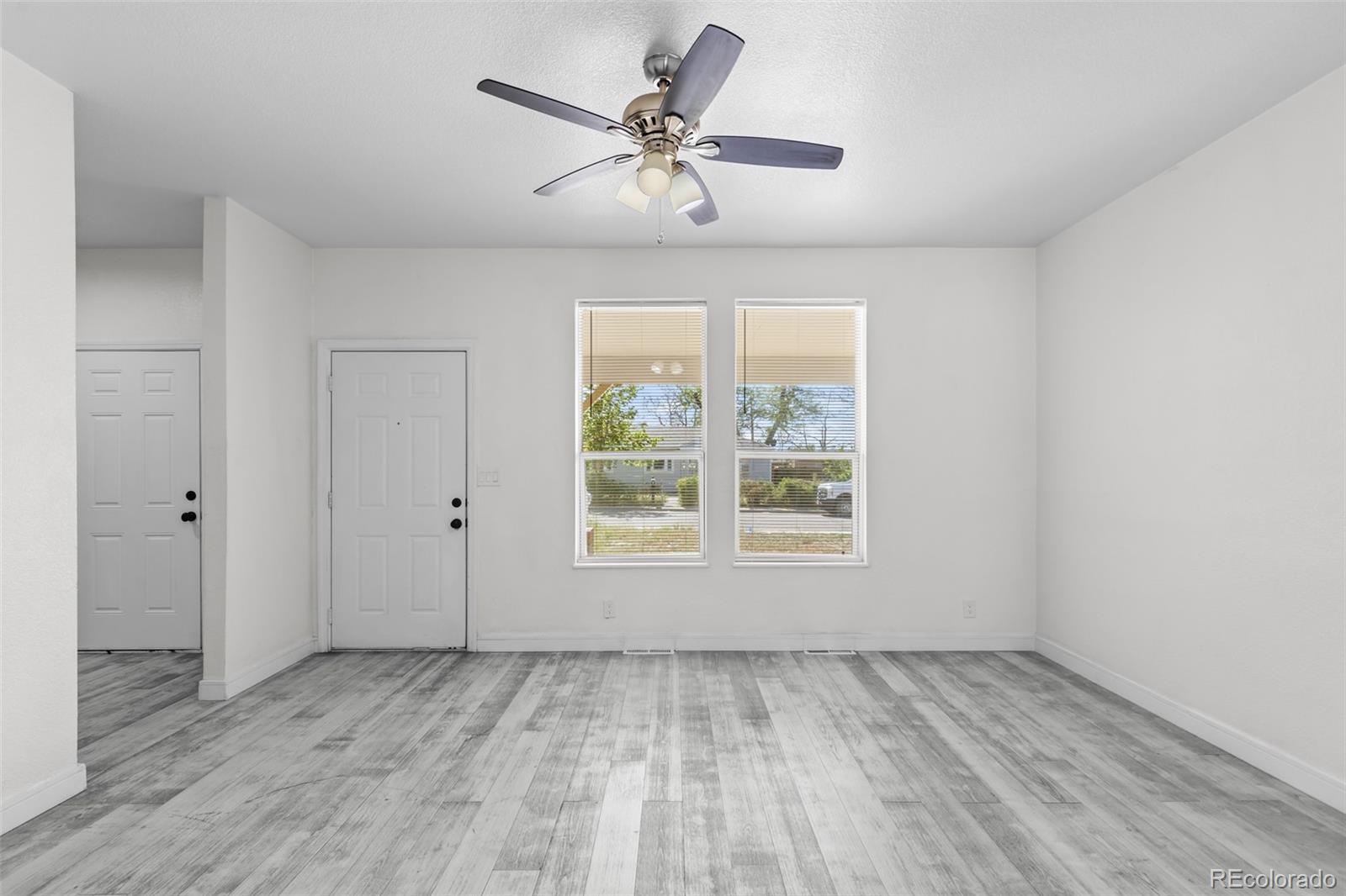 MLS Image #3 for 6950  newport street,commerce city, Colorado