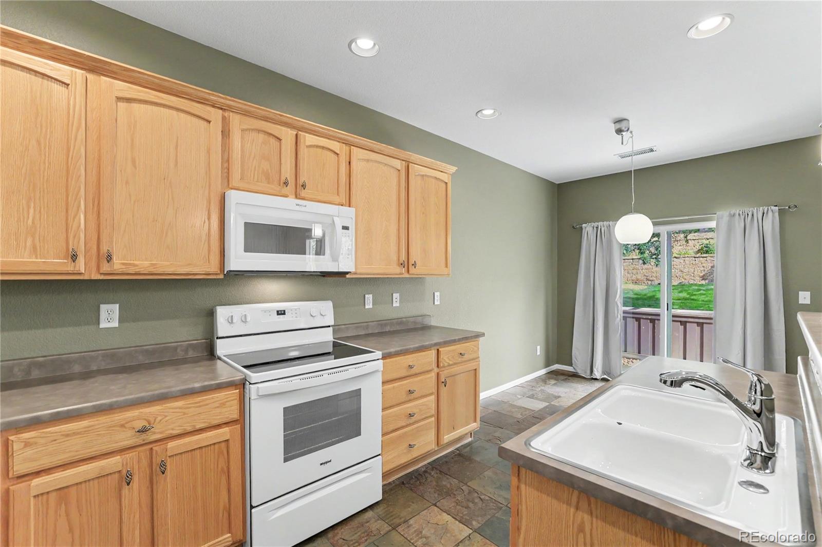 MLS Image #6 for 10546  graymont lane b,littleton, Colorado
