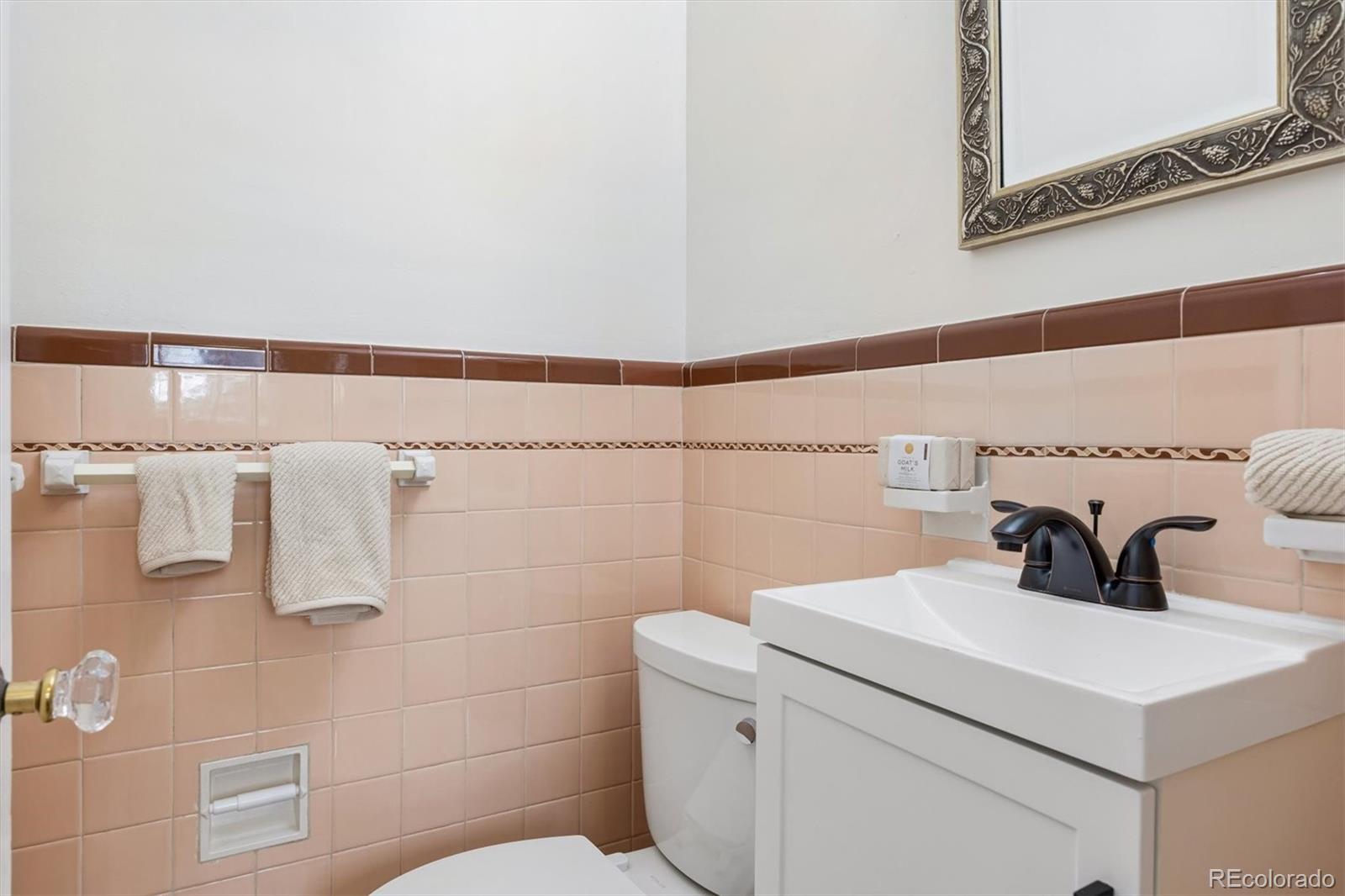 MLS Image #7 for 640 n krameria street,denver, Colorado