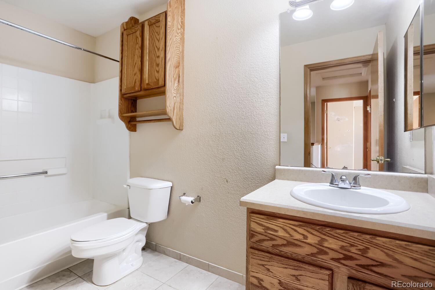 MLS Image #17 for 5545 s rome street,aurora, Colorado