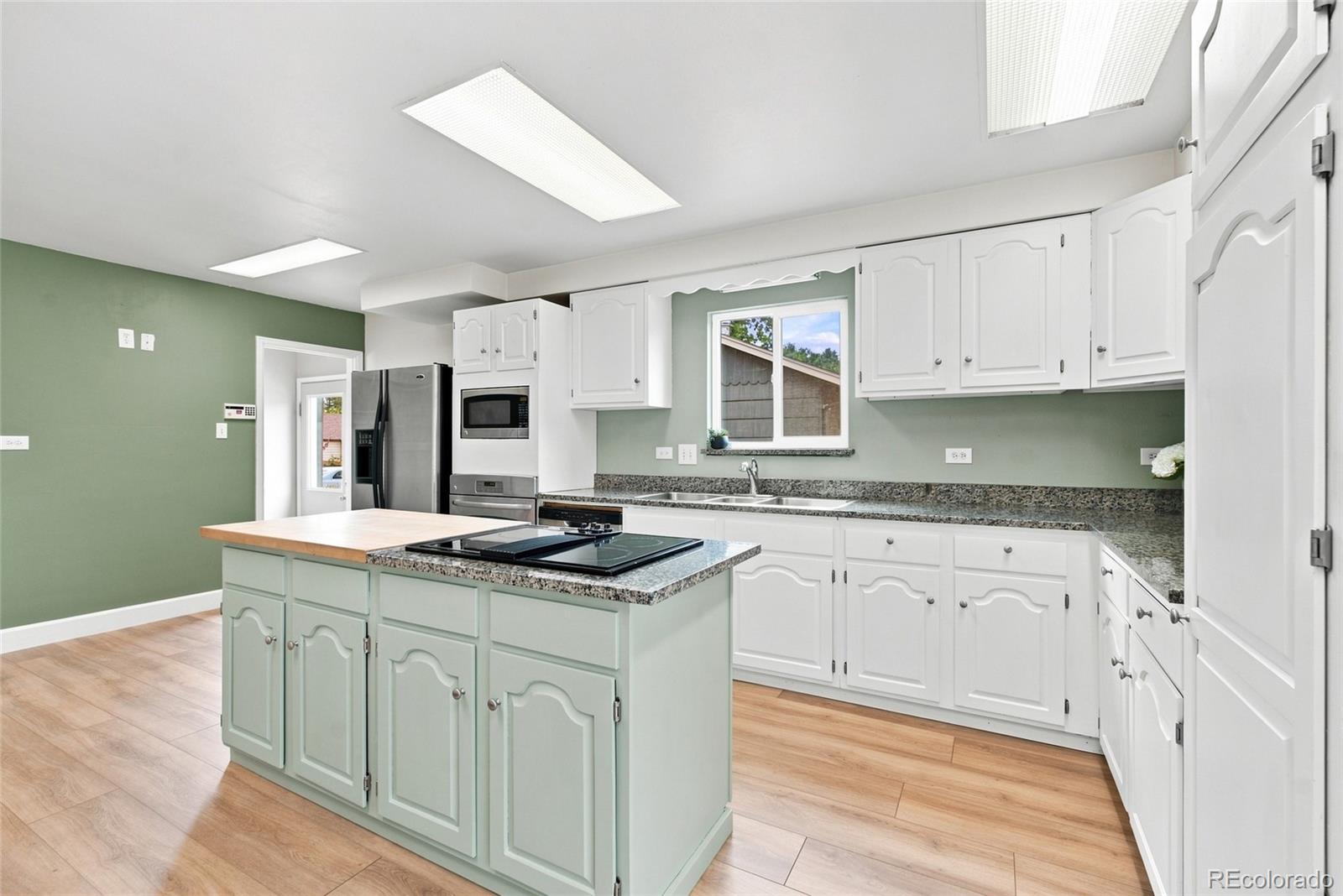 MLS Image #7 for 4651 s washington street,englewood, Colorado