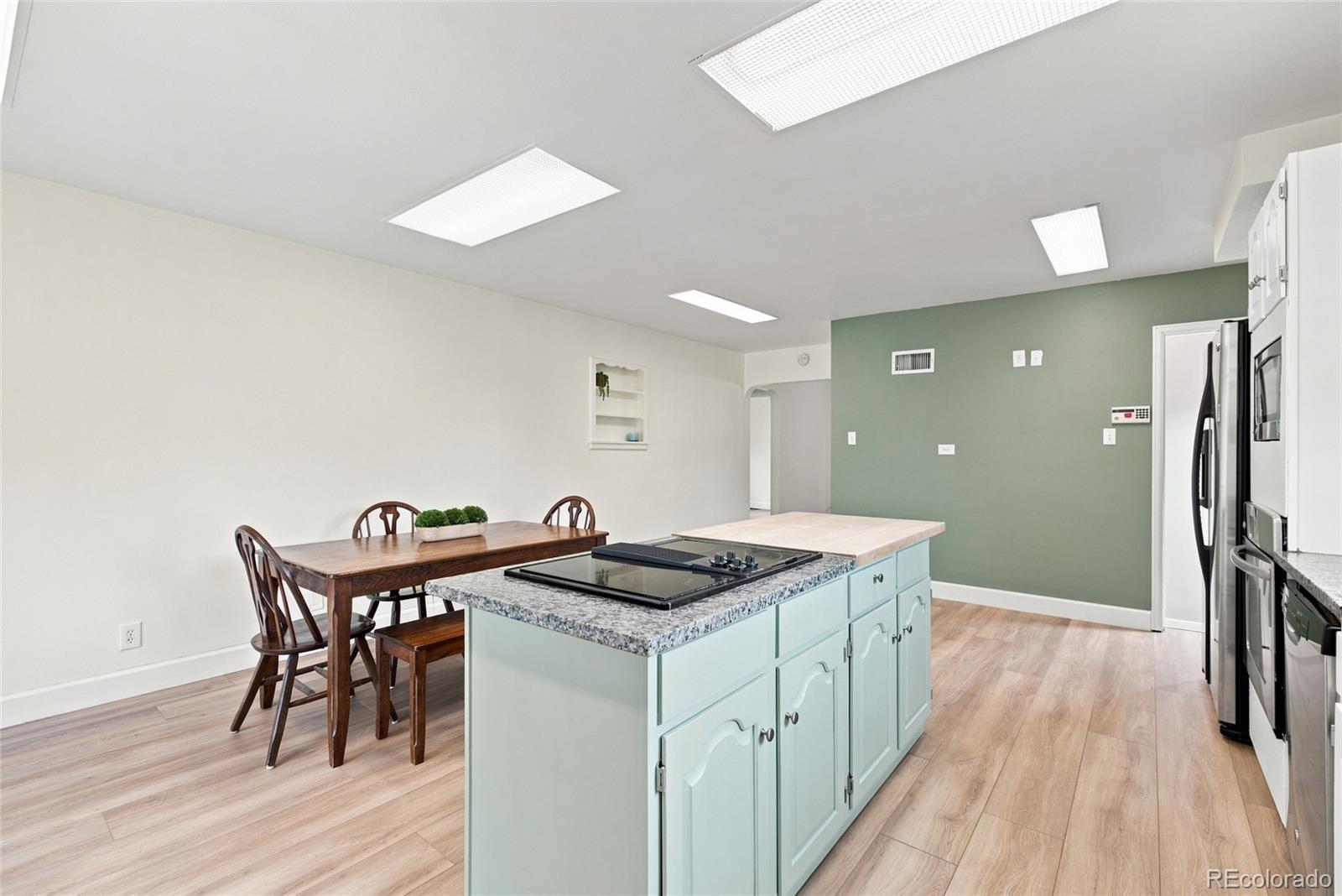 MLS Image #8 for 4651 s washington street,englewood, Colorado