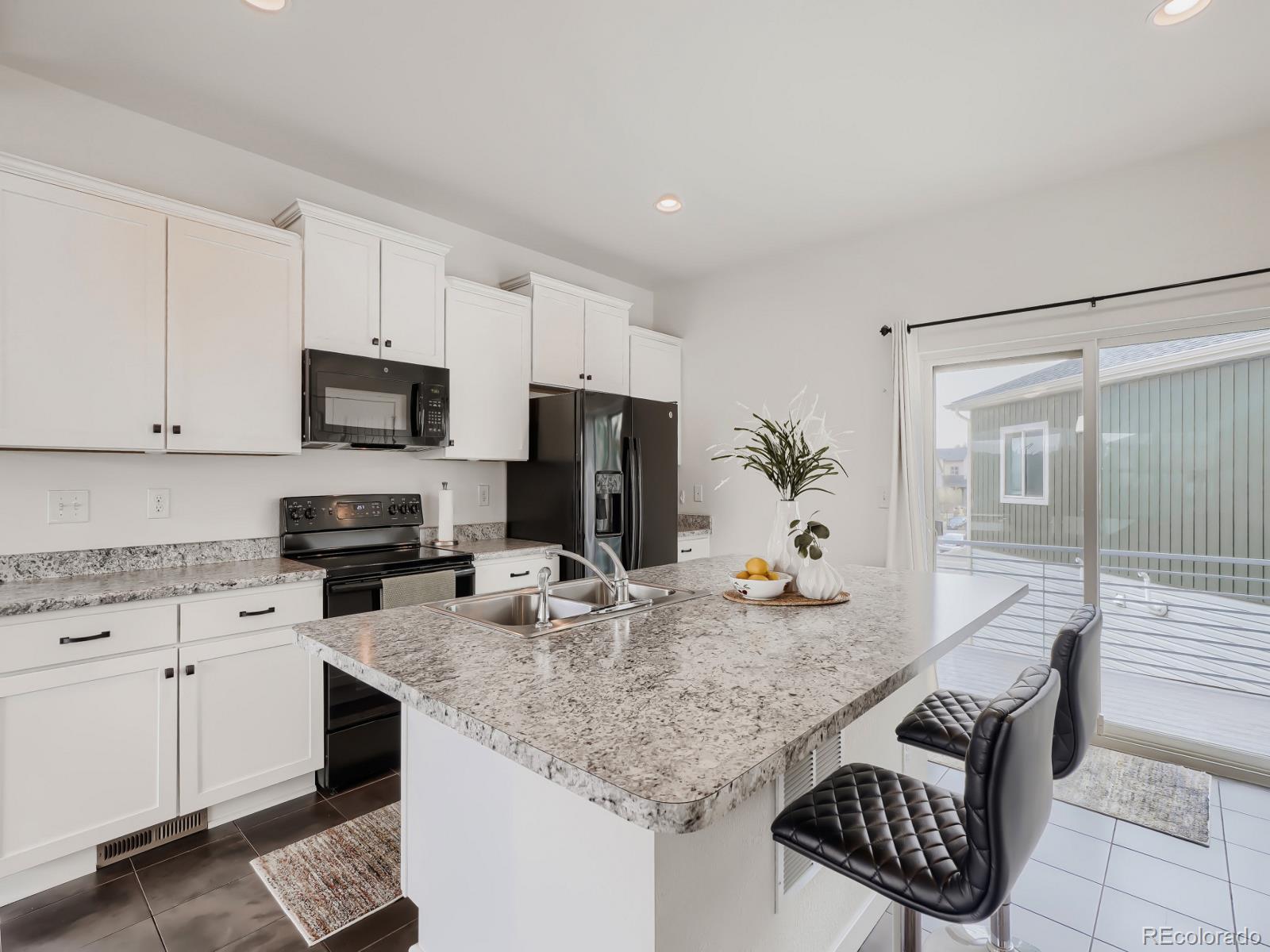 MLS Image #5 for 19198 e 55th avenue,denver, Colorado