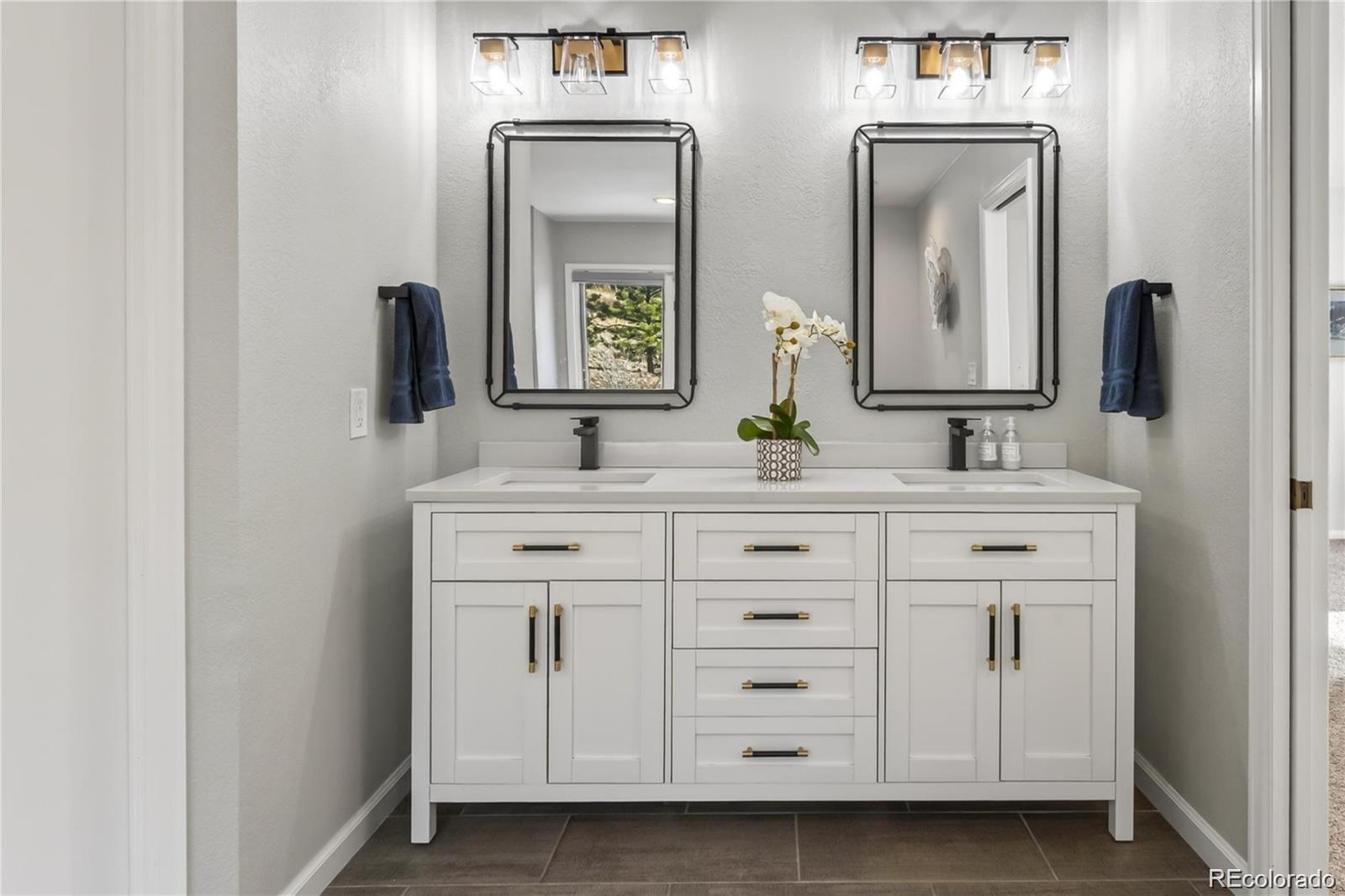 MLS Image #19 for 22196  boar head road,indian hills, Colorado