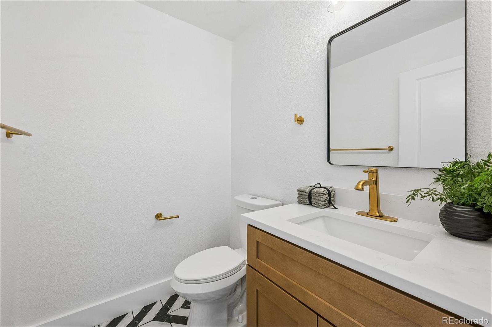 MLS Image #23 for 6449 s locust way,centennial, Colorado
