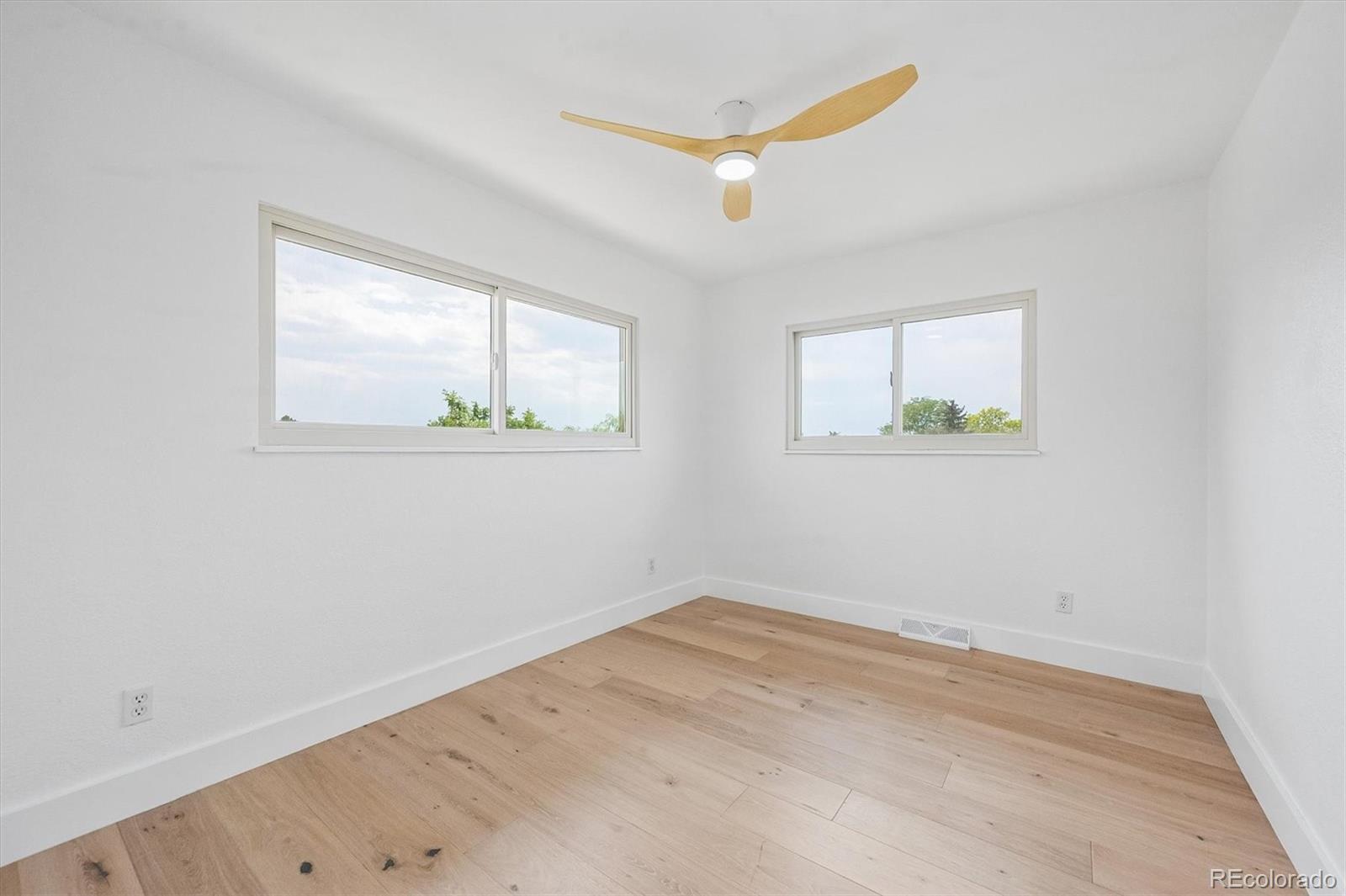 MLS Image #31 for 6449 s locust way,centennial, Colorado