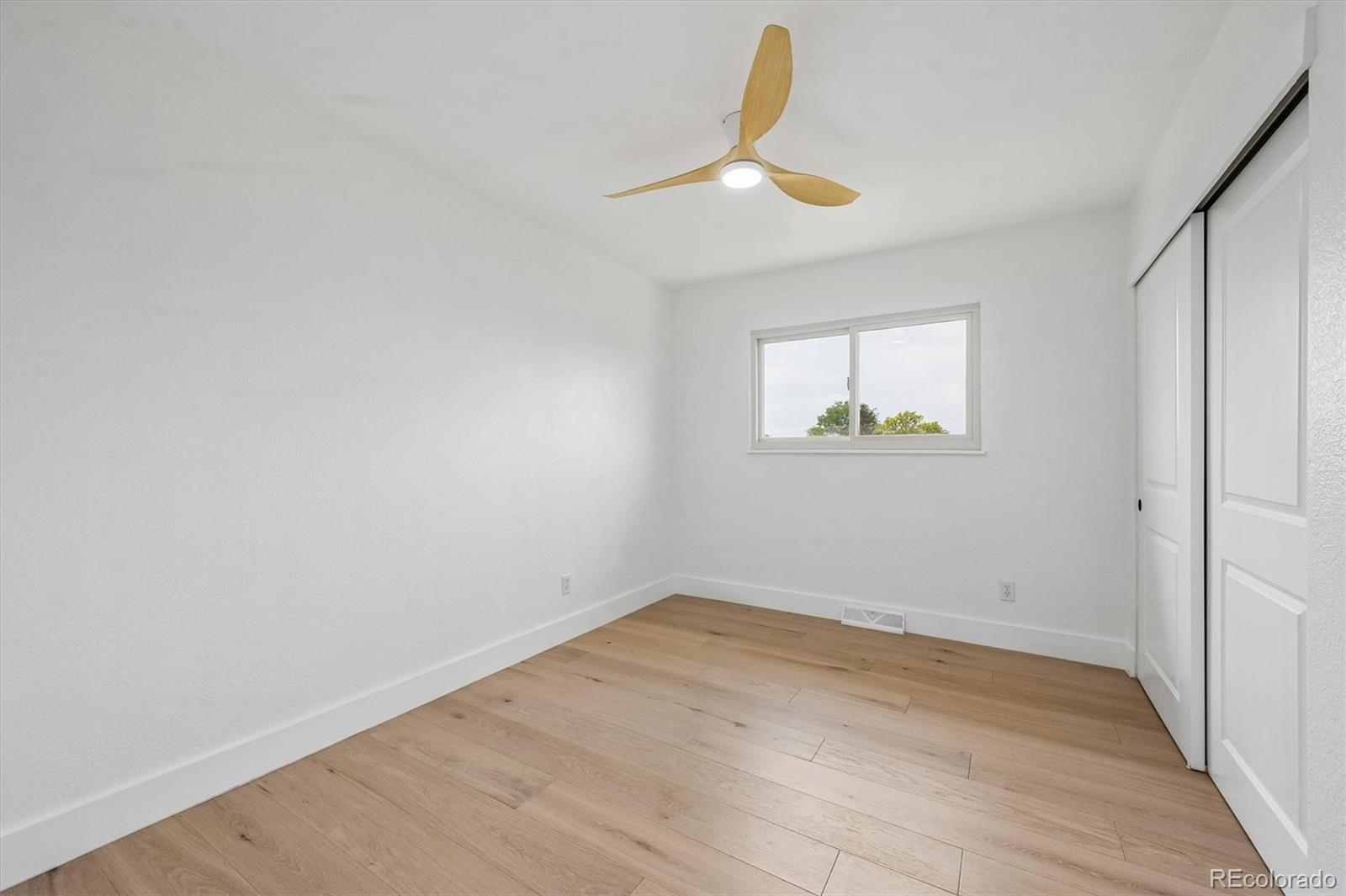 MLS Image #32 for 6449 s locust way,centennial, Colorado