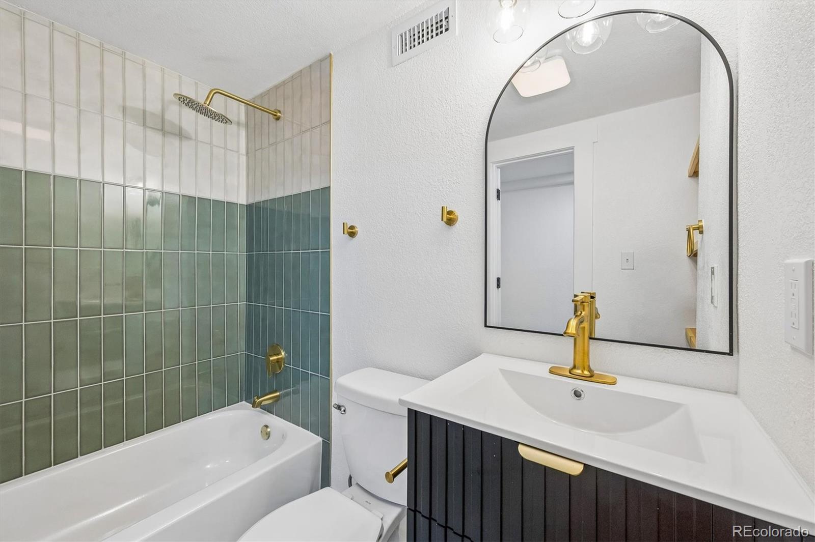 MLS Image #36 for 6449 s locust way,centennial, Colorado