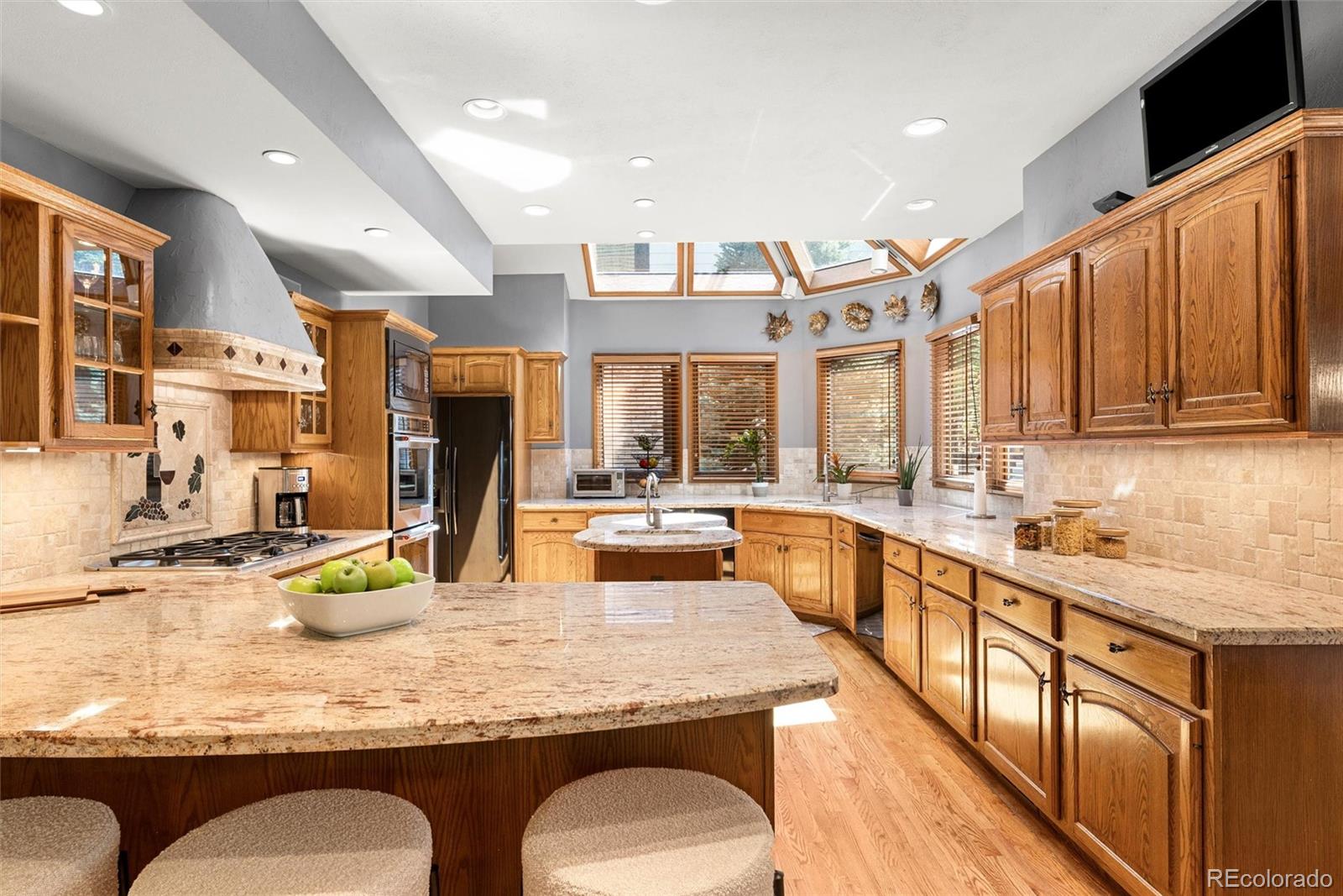 MLS Image #13 for 5415 s geneva street,englewood, Colorado