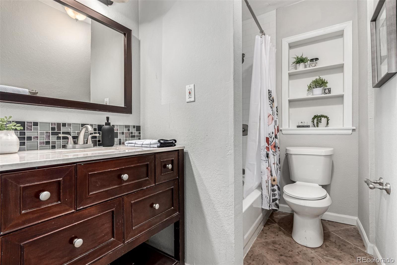 MLS Image #16 for 1463  dahlia street,denver, Colorado