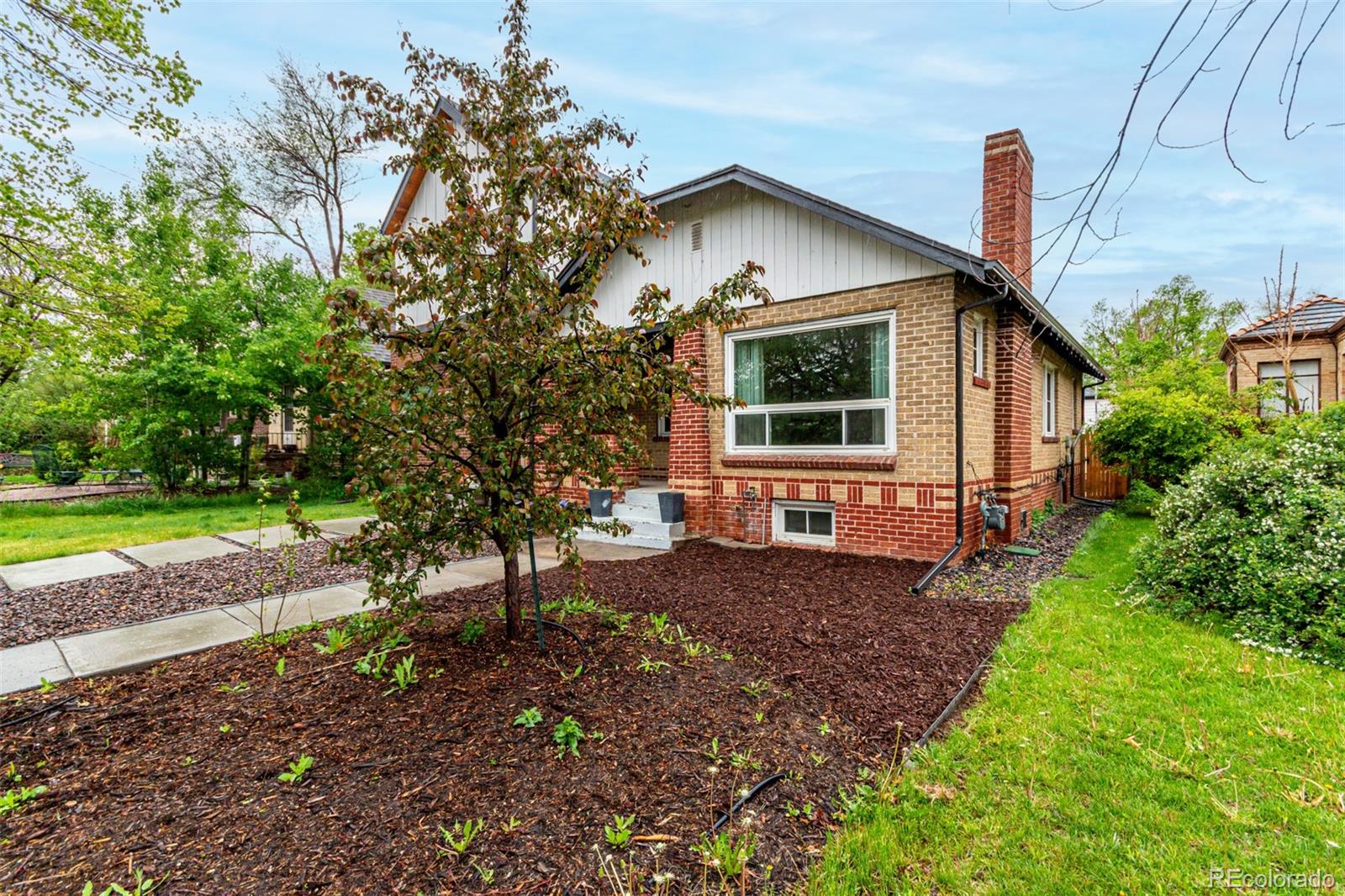 MLS Image #2 for 1463  dahlia street,denver, Colorado