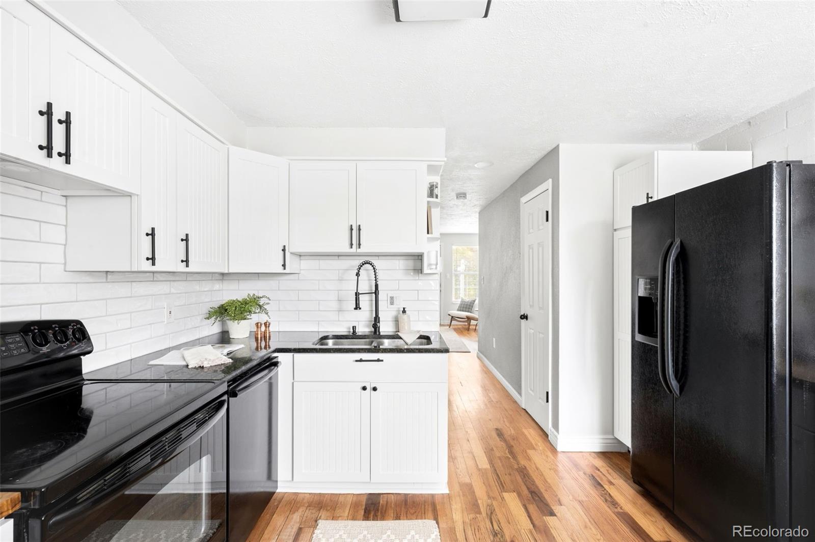 MLS Image #10 for 6550 w 14 avenue,lakewood, Colorado