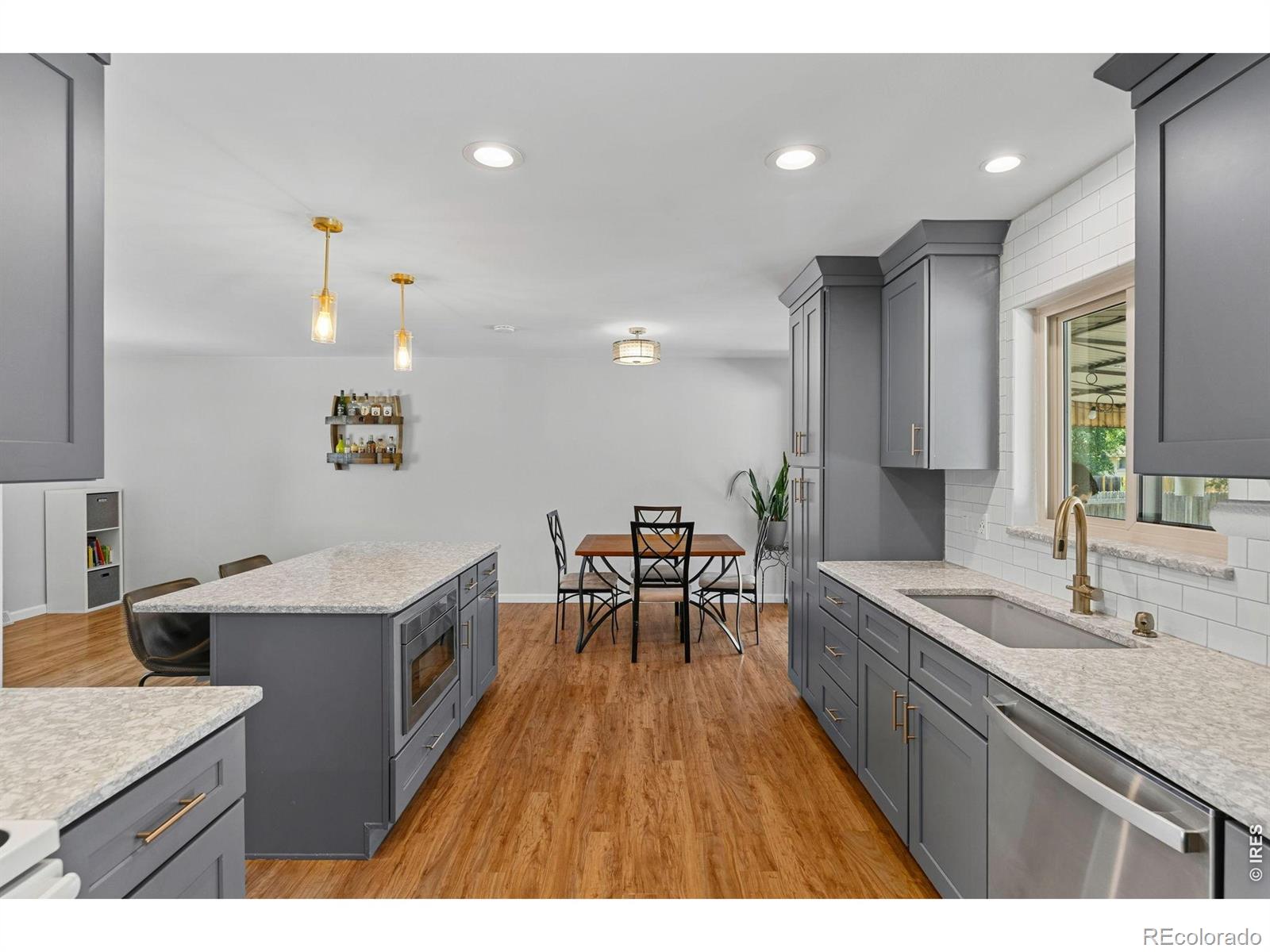 MLS Image #11 for 2965 s teller street,denver, Colorado