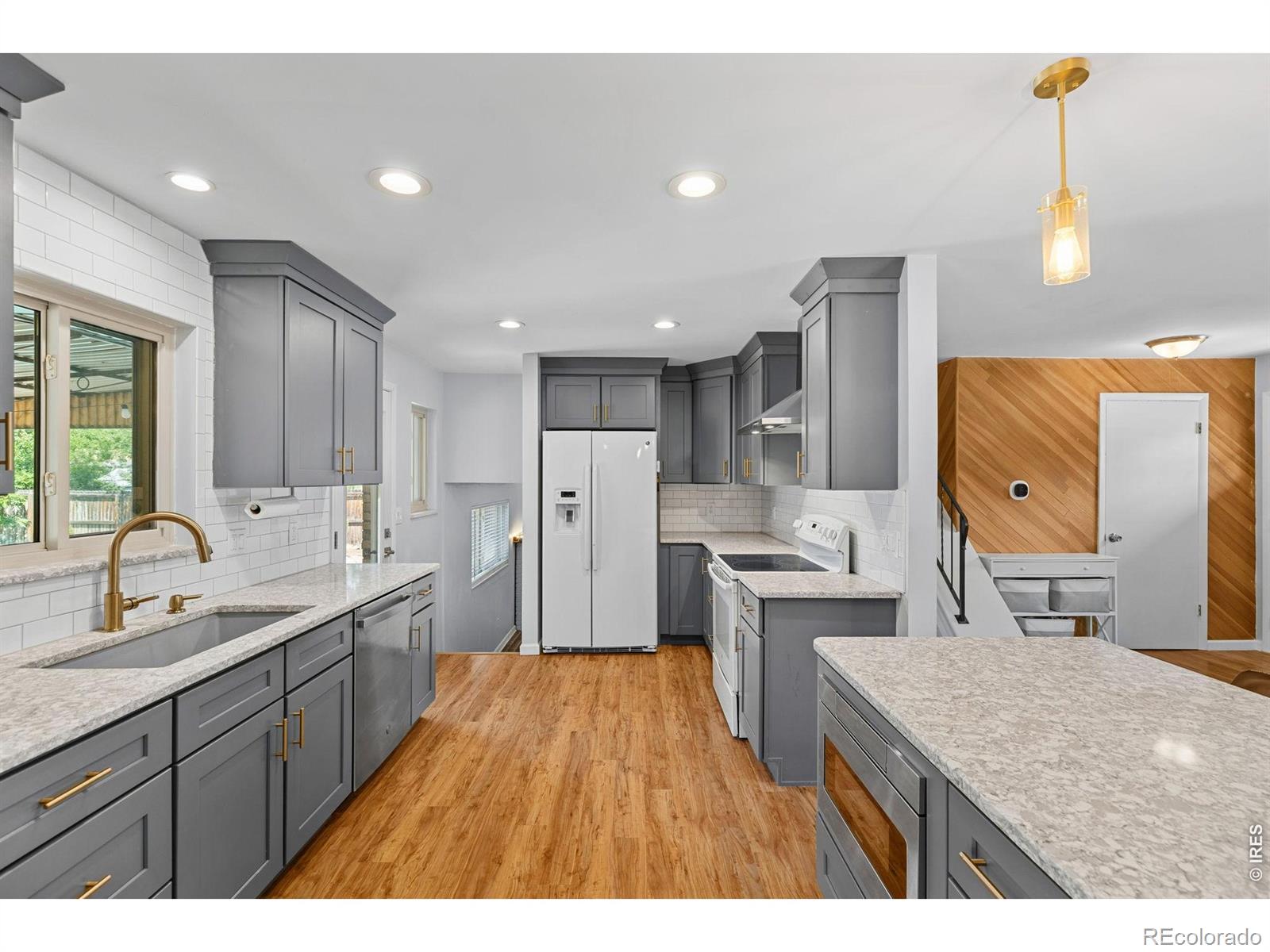 MLS Image #13 for 2965 s teller street,denver, Colorado