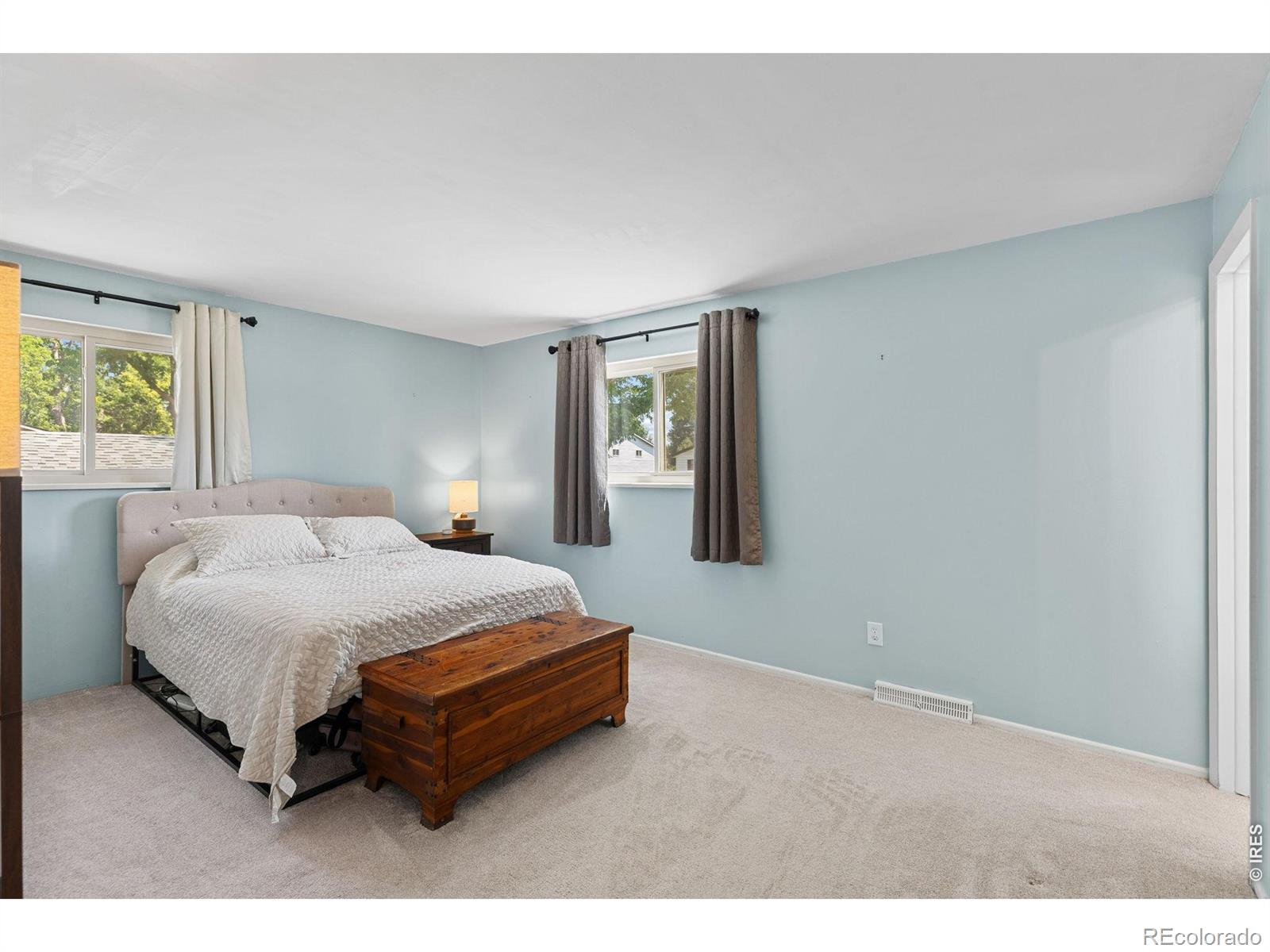 MLS Image #16 for 2965 s teller street,denver, Colorado
