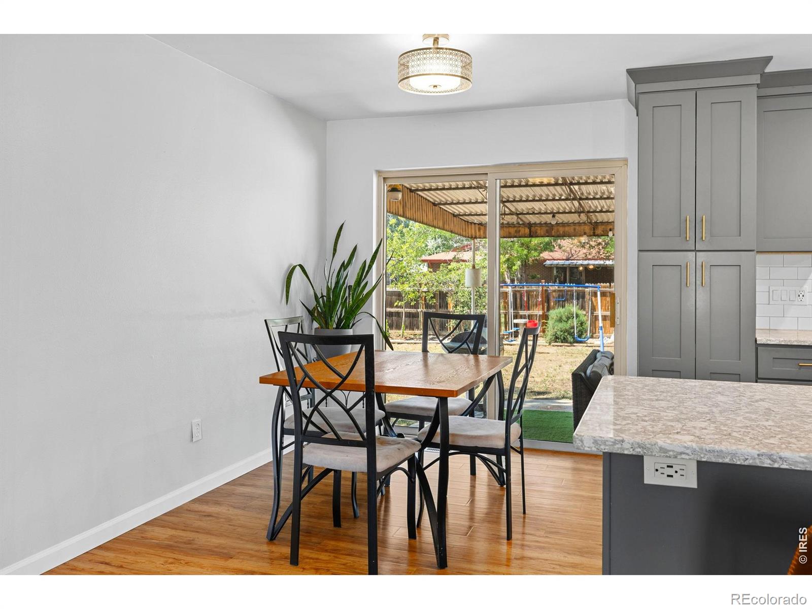 MLS Image #7 for 2965 s teller street,denver, Colorado