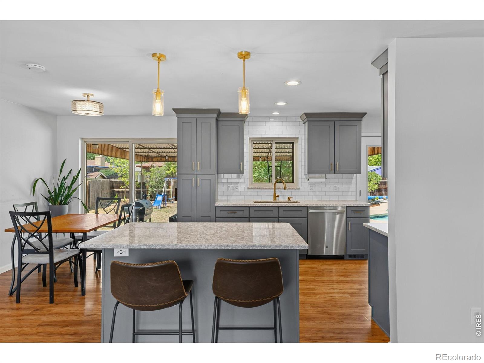 MLS Image #9 for 2965 s teller street,denver, Colorado