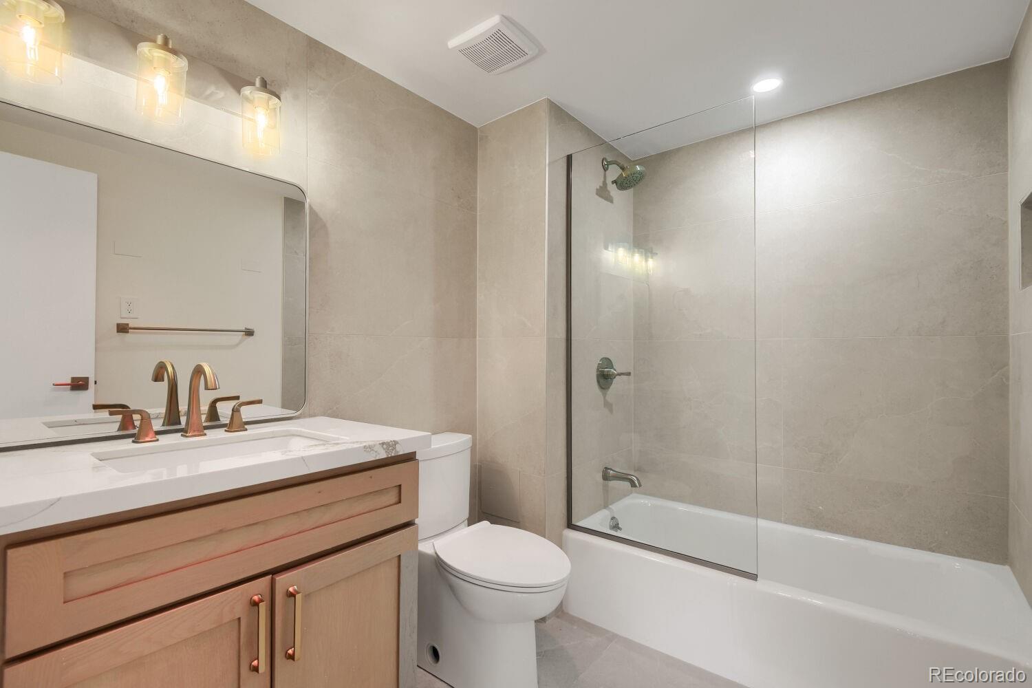 MLS Image #11 for 7877 e mississippi avenue 706,denver, Colorado