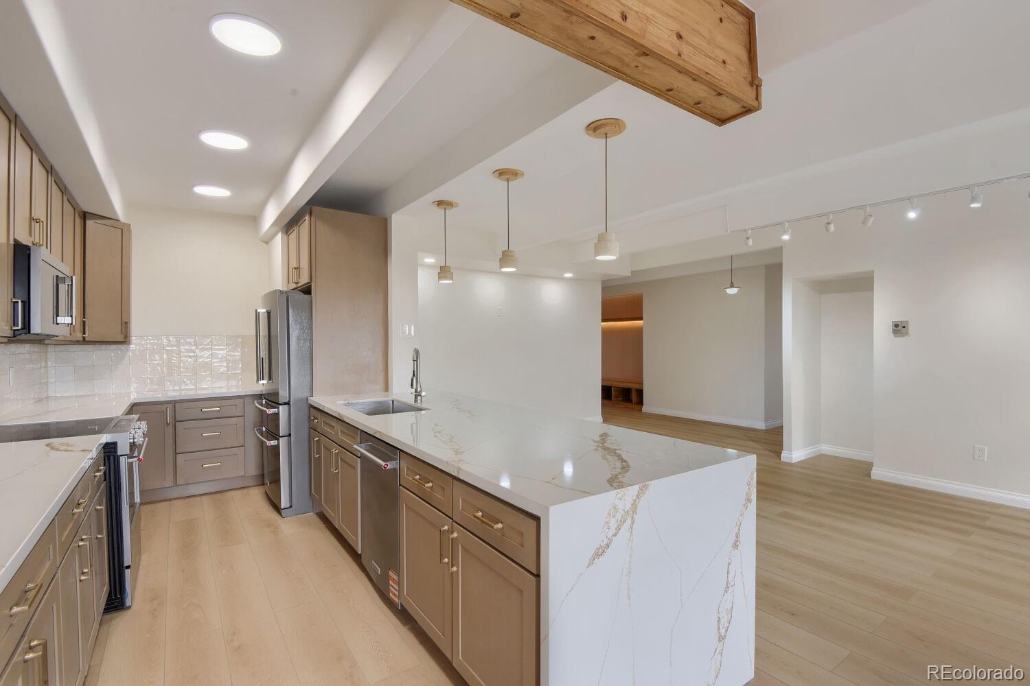 MLS Image #6 for 7877 e mississippi avenue 706,denver, Colorado