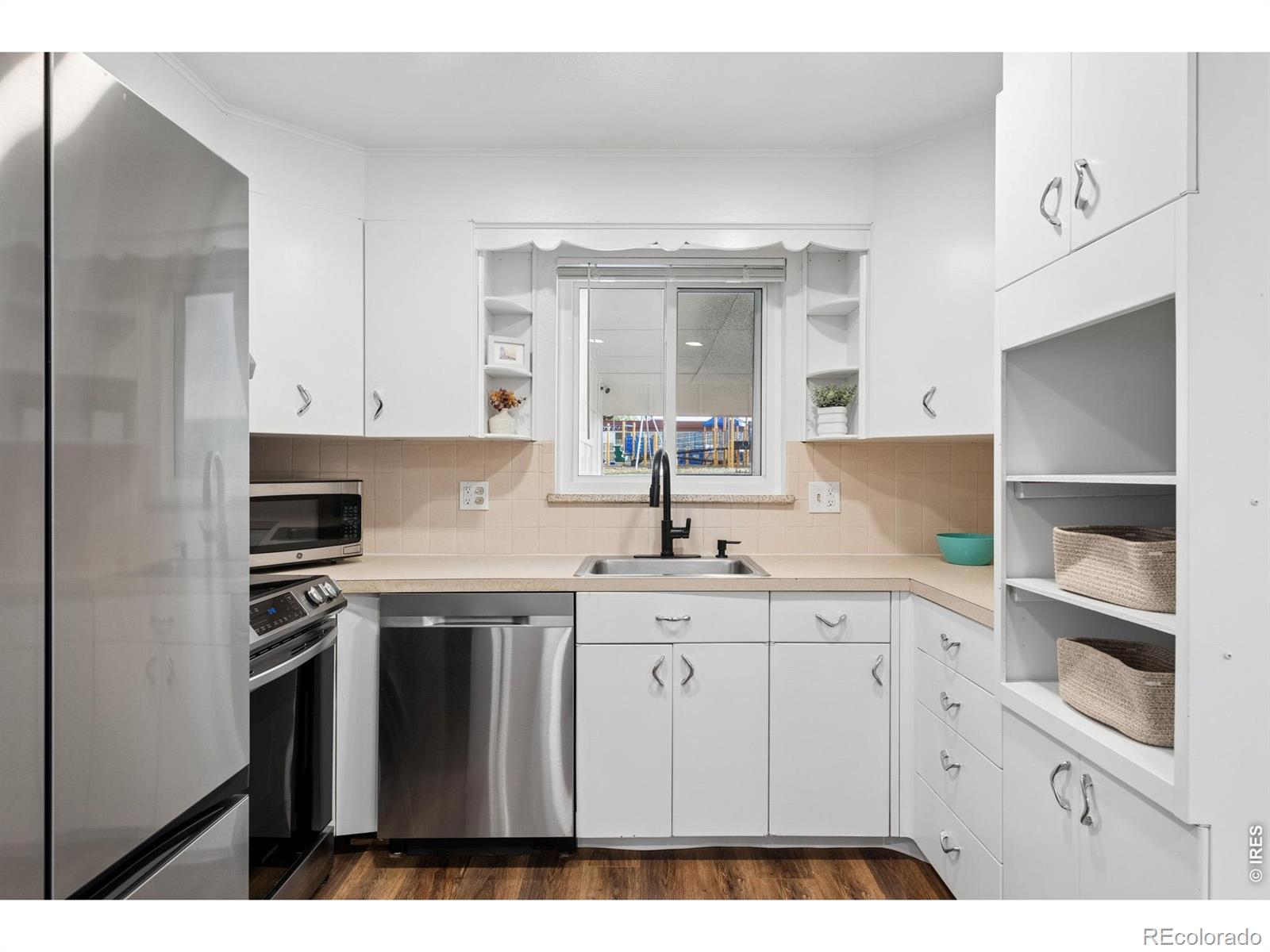 MLS Image #7 for 3148 e maplewood avenue,centennial, Colorado