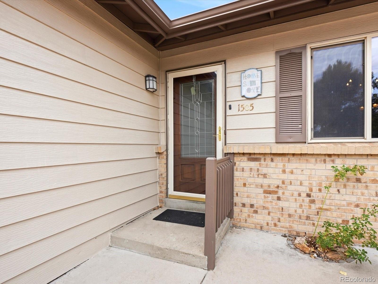 MLS Image #2 for 1505 s paris court,aurora, Colorado